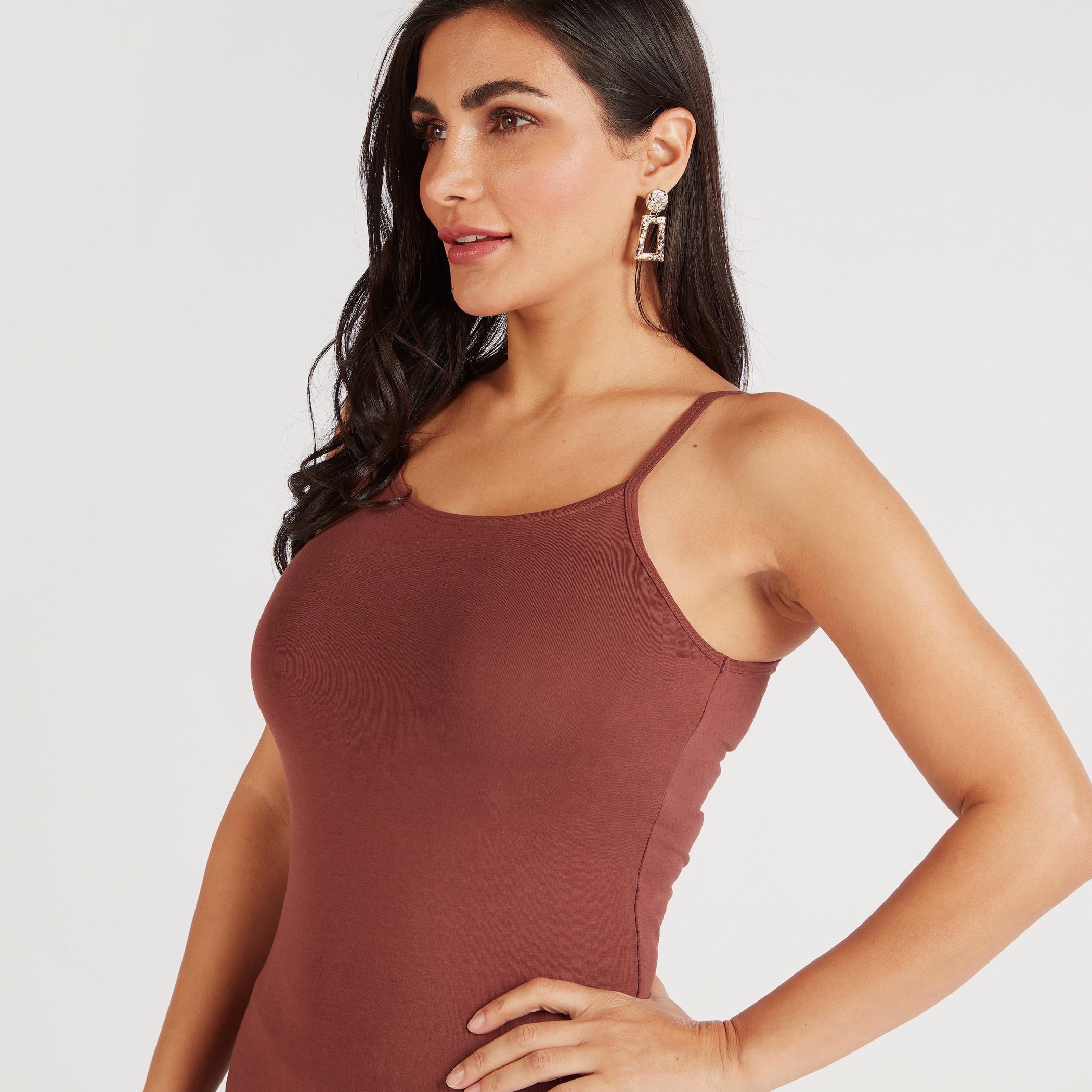 بلوزة كامي سادة بياقة عميقة-women-clothing-tshirts-image-5