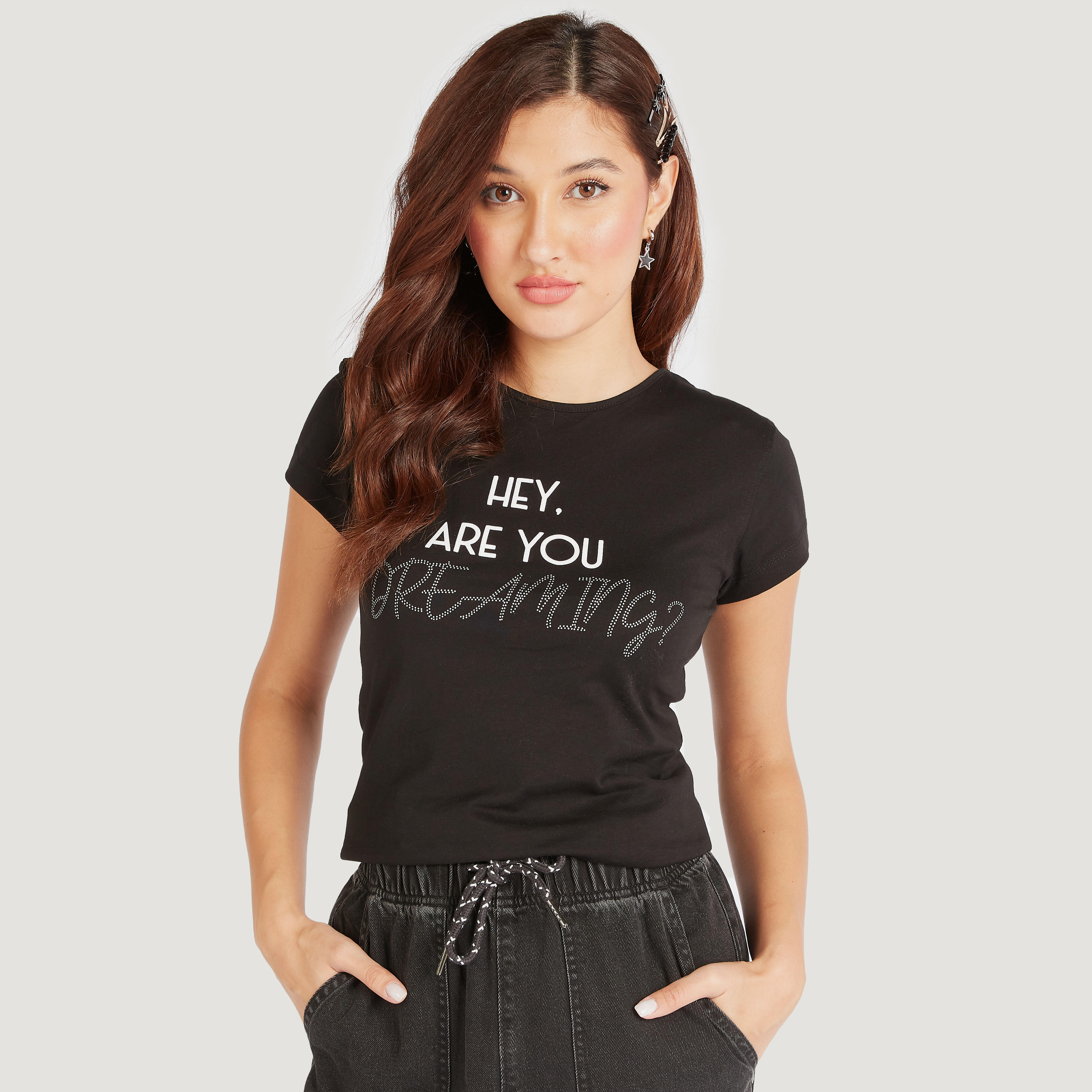 تيشيرت بياقة ضيّقة وأكمام كاب وطَبعات-women-clothing-tshirts-image-5