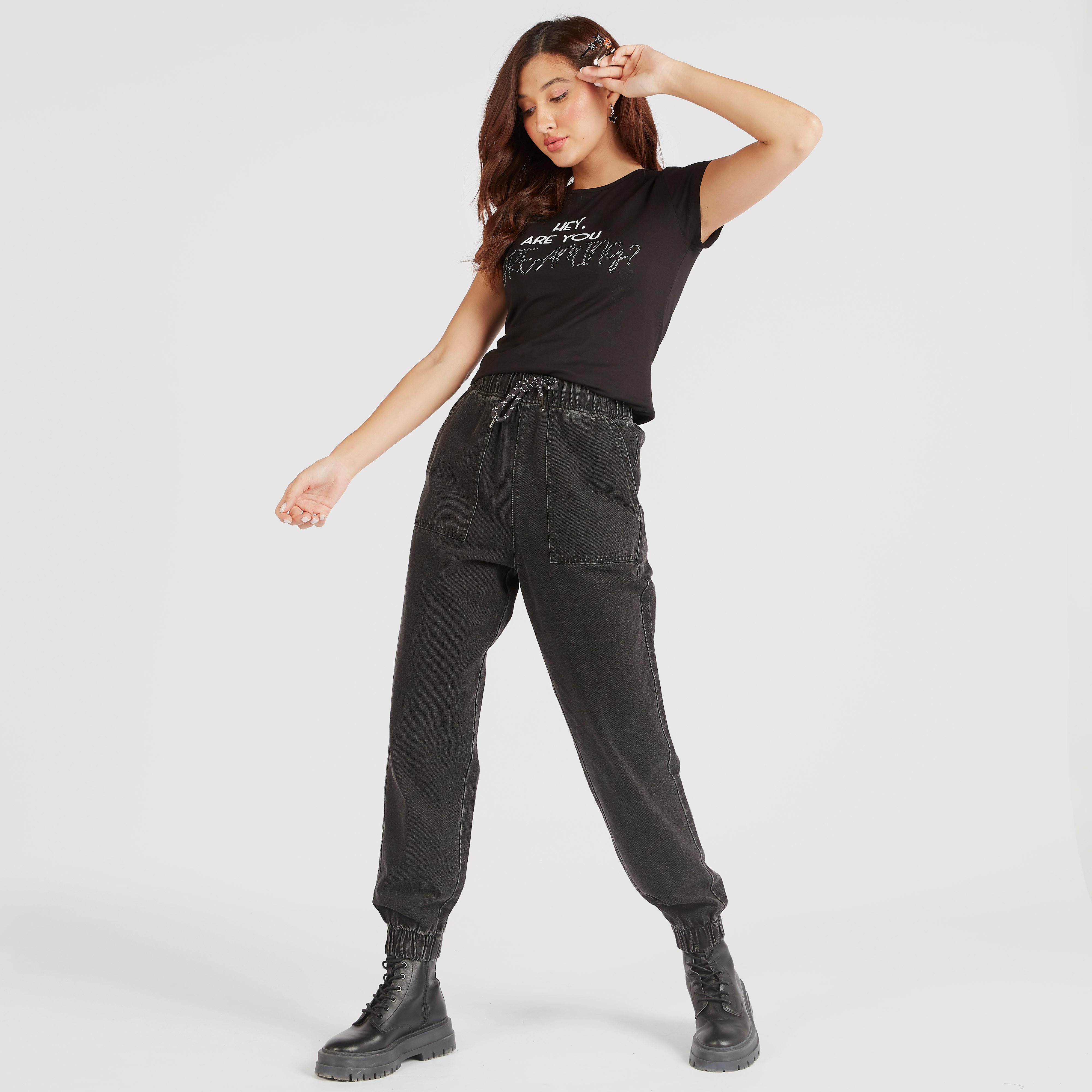 تيشيرت بياقة ضيّقة وأكمام كاب وطَبعات-women-clothing-tshirts-image-1