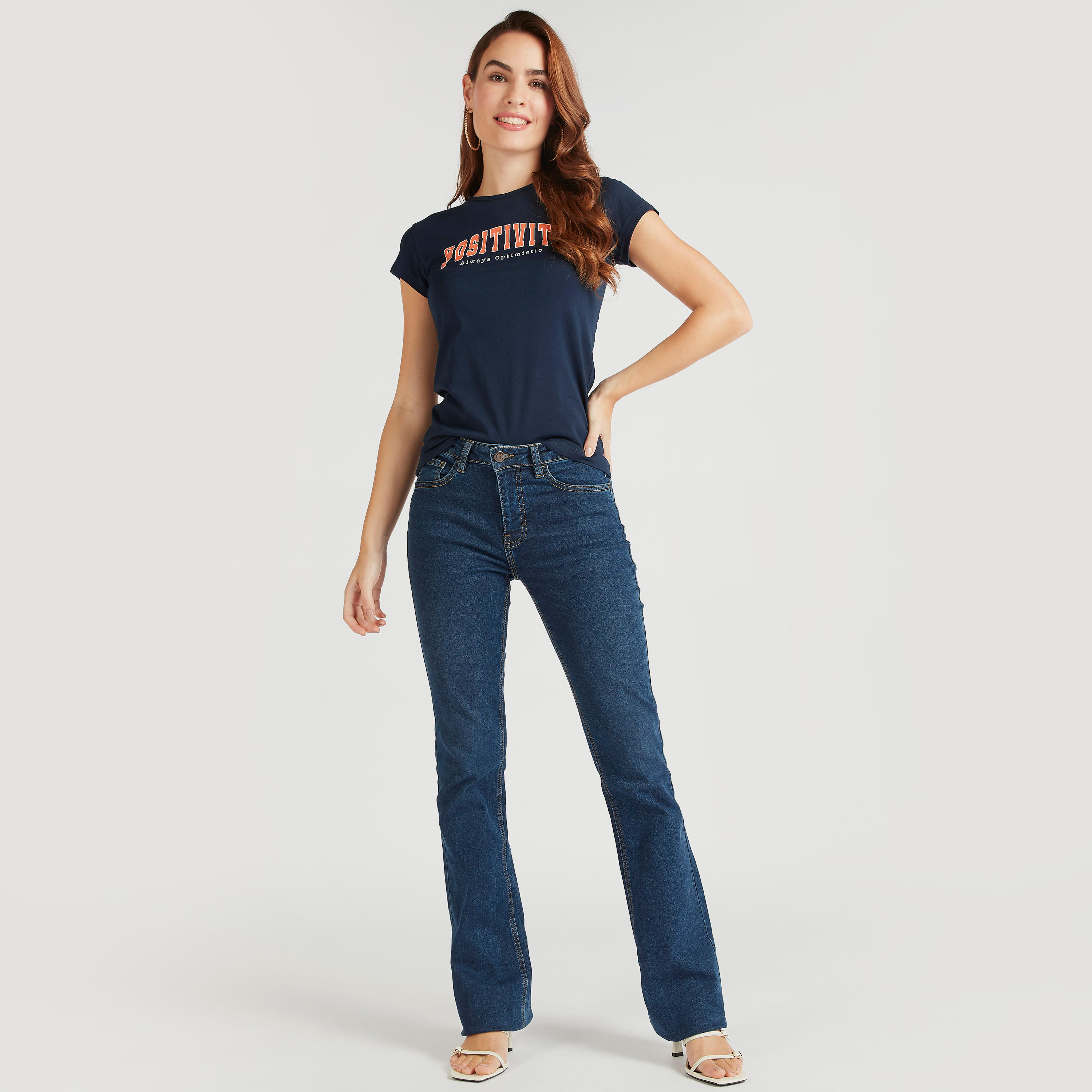 تيشيرت بياقة ضيّقة وأكمام كاب وطبعات-women-clothing-tshirts-image-2