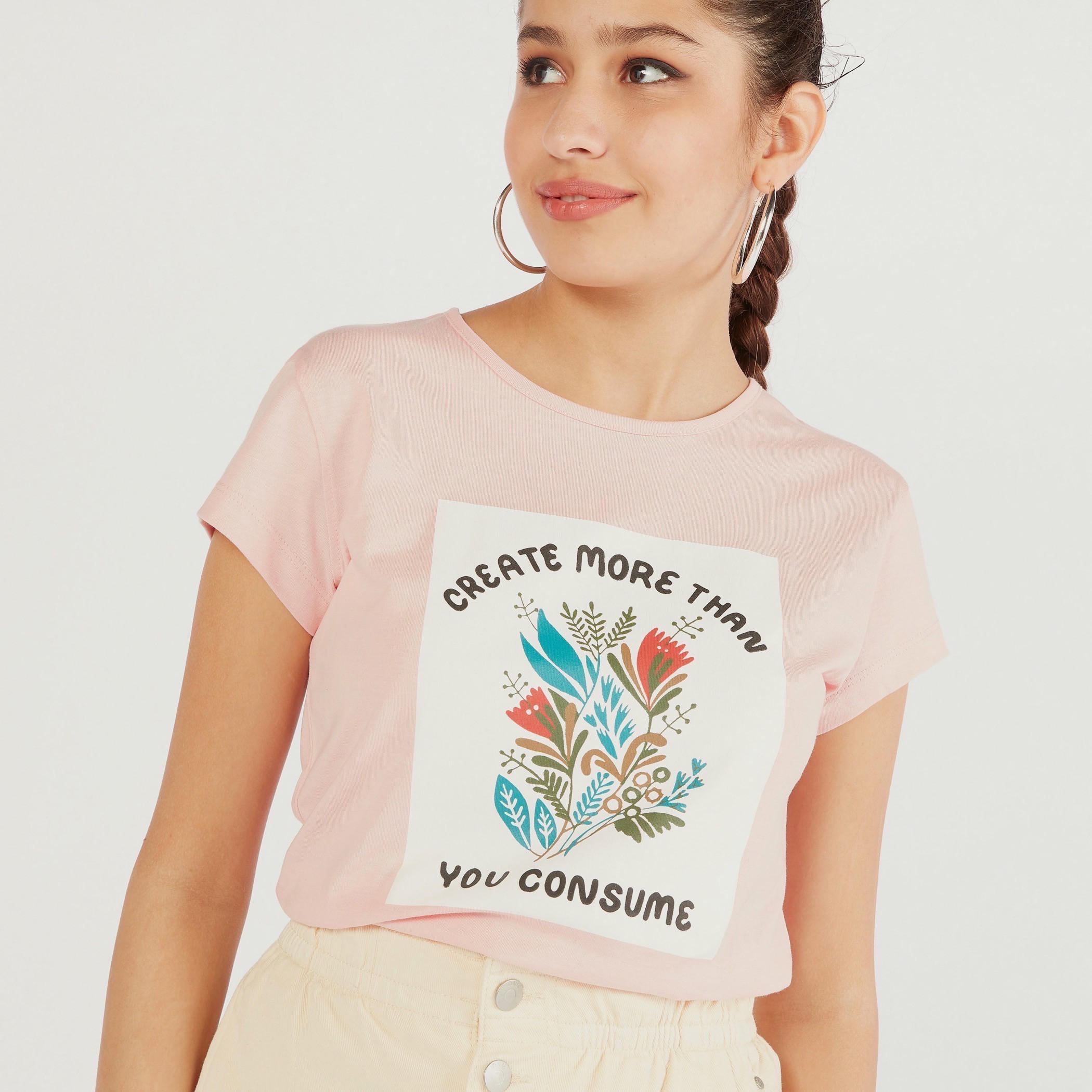 تيشيرت بياقة ضيّقة وأكمام كاب وطَبعات-women-clothing-tshirts-image-3