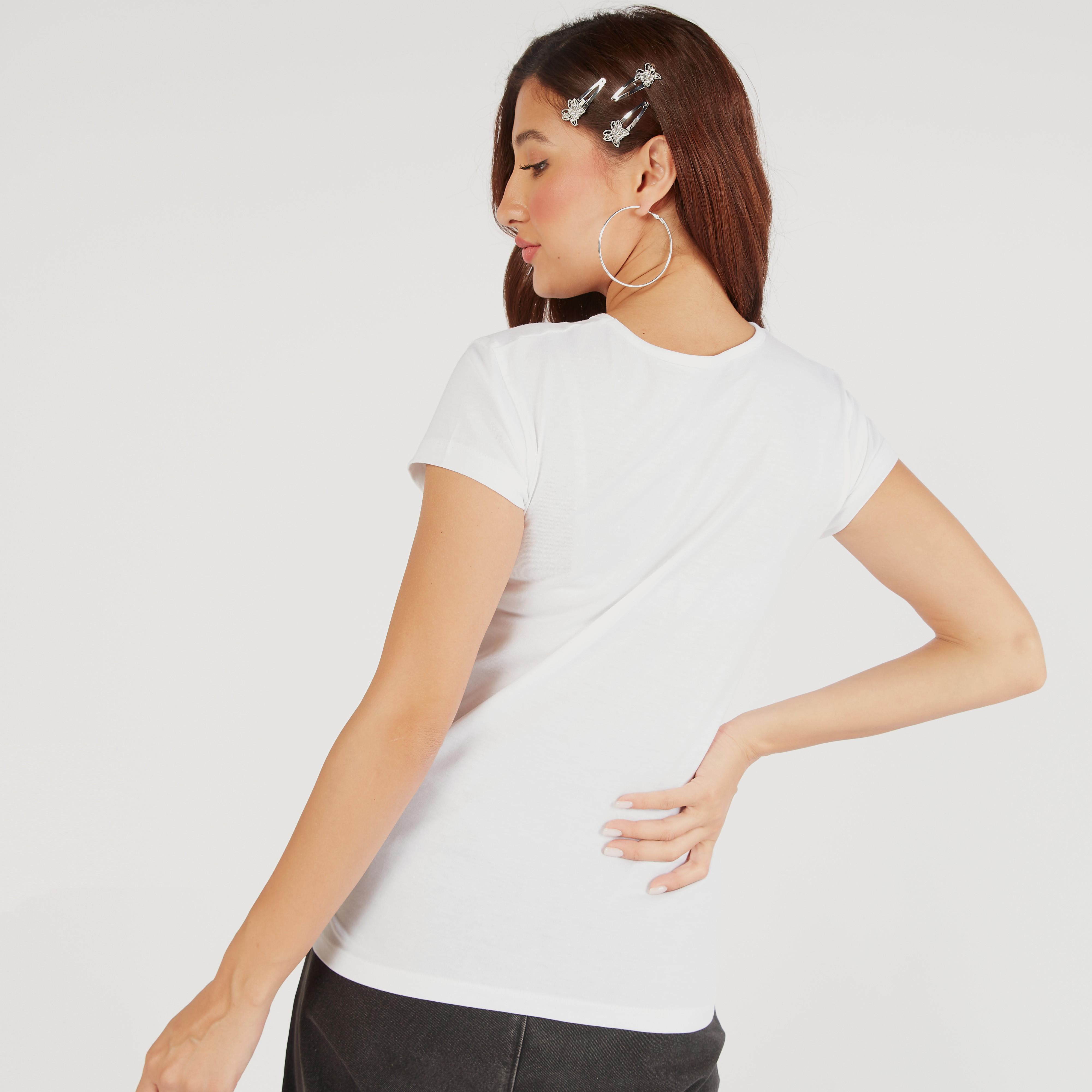 تيشيرت بياقة ضيّقة وأكمام كاب وطَبعات-women-clothing-tshirts-image-4