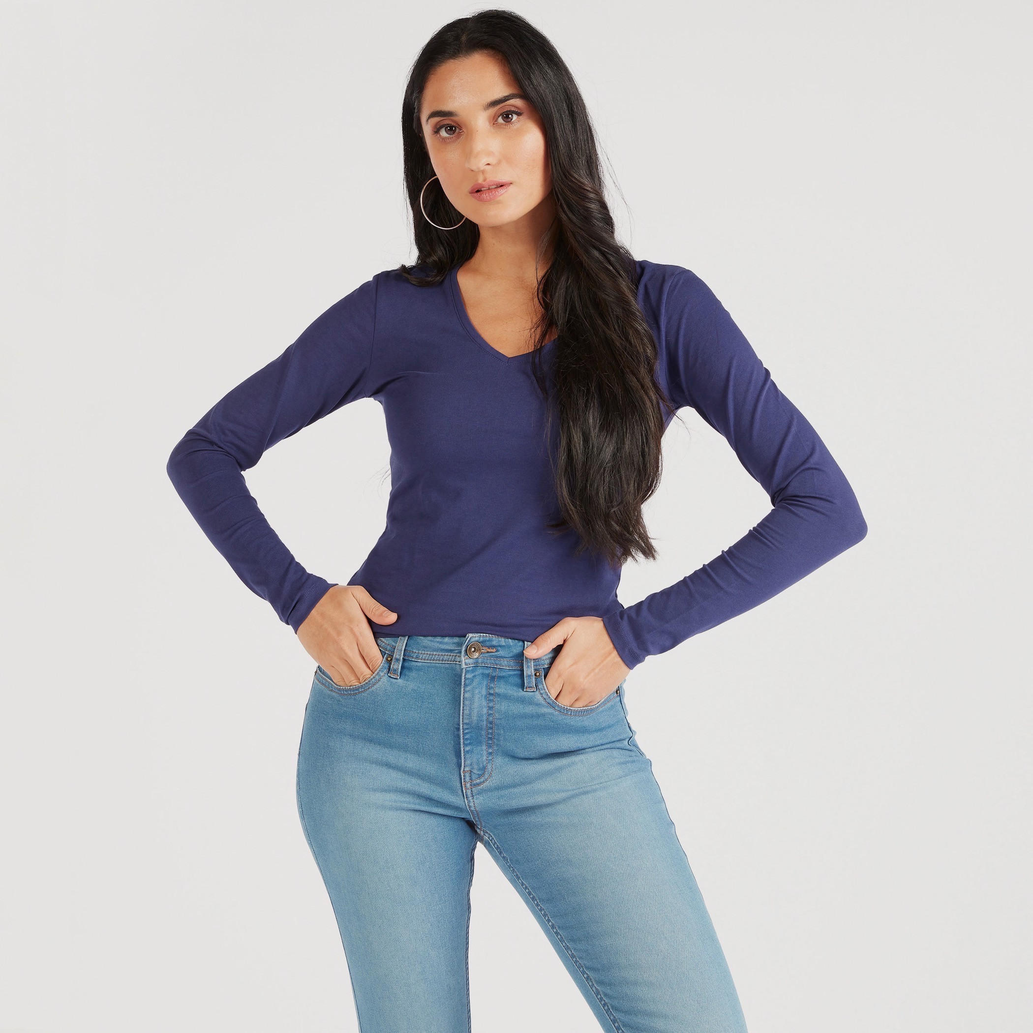 تيشيرت سادة بياقة V وأكمام طويلة-women-clothing-tshirts-image-4