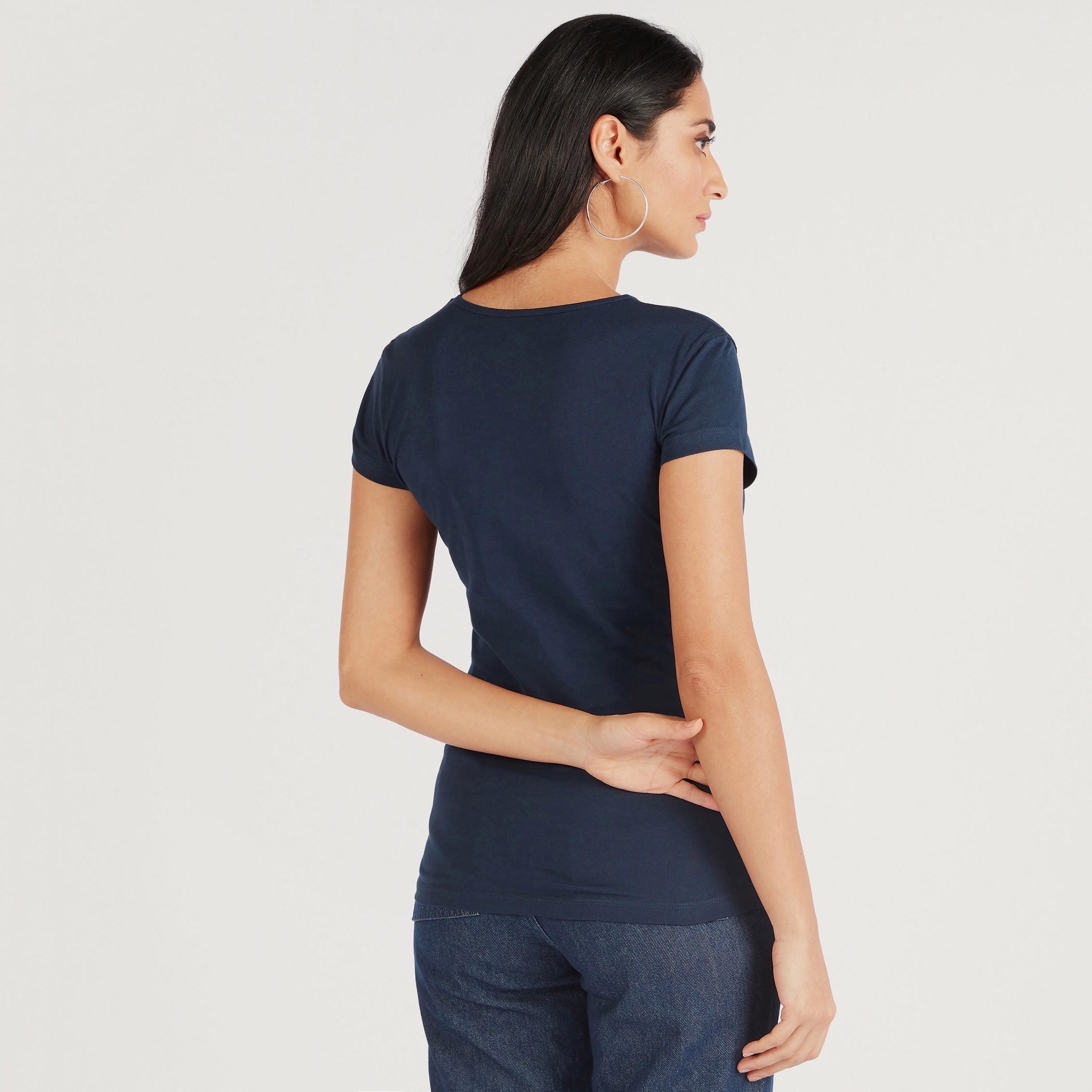تيشيرت بياقة ضيّقة وأكمام كاب وطبعات-women-clothing-tshirts-image-4