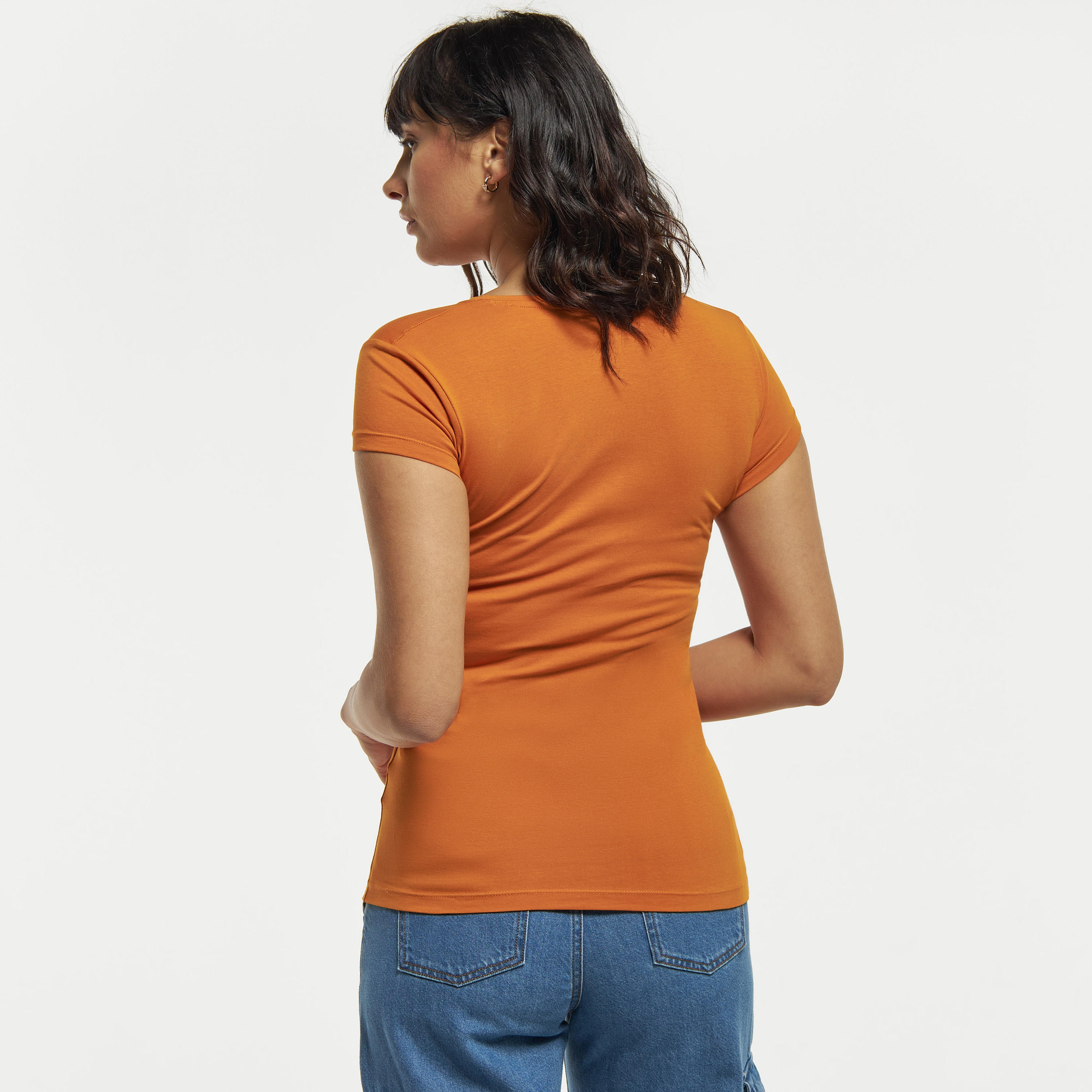 تيشيرت سادة بياقة ضيّقة وأكمام قصيرة-women-clothing-tshirts-image-3