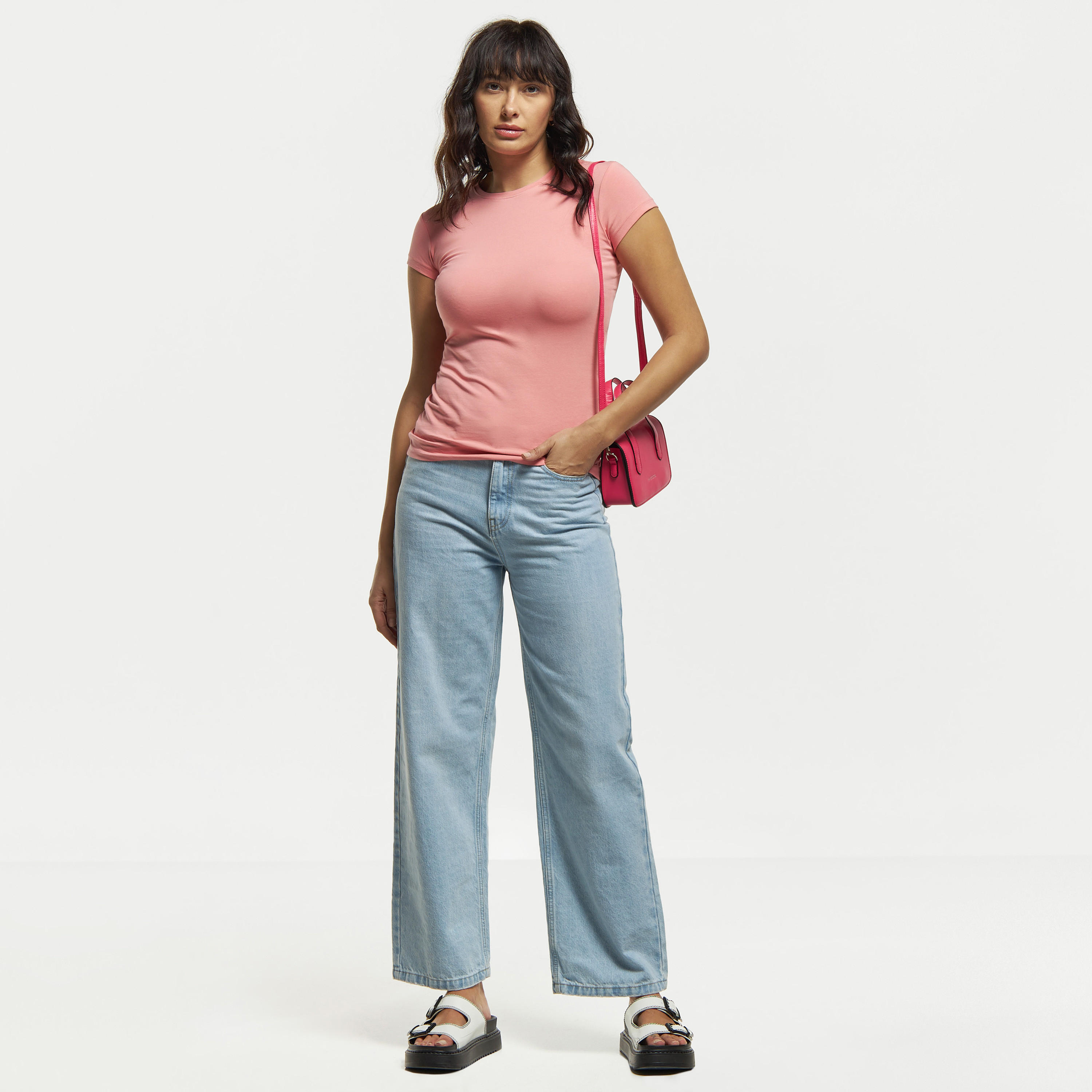 تيشيرت سادة بياقة ضيّقة وأكمام قصيرة-women-clothing-tshirts-image-14