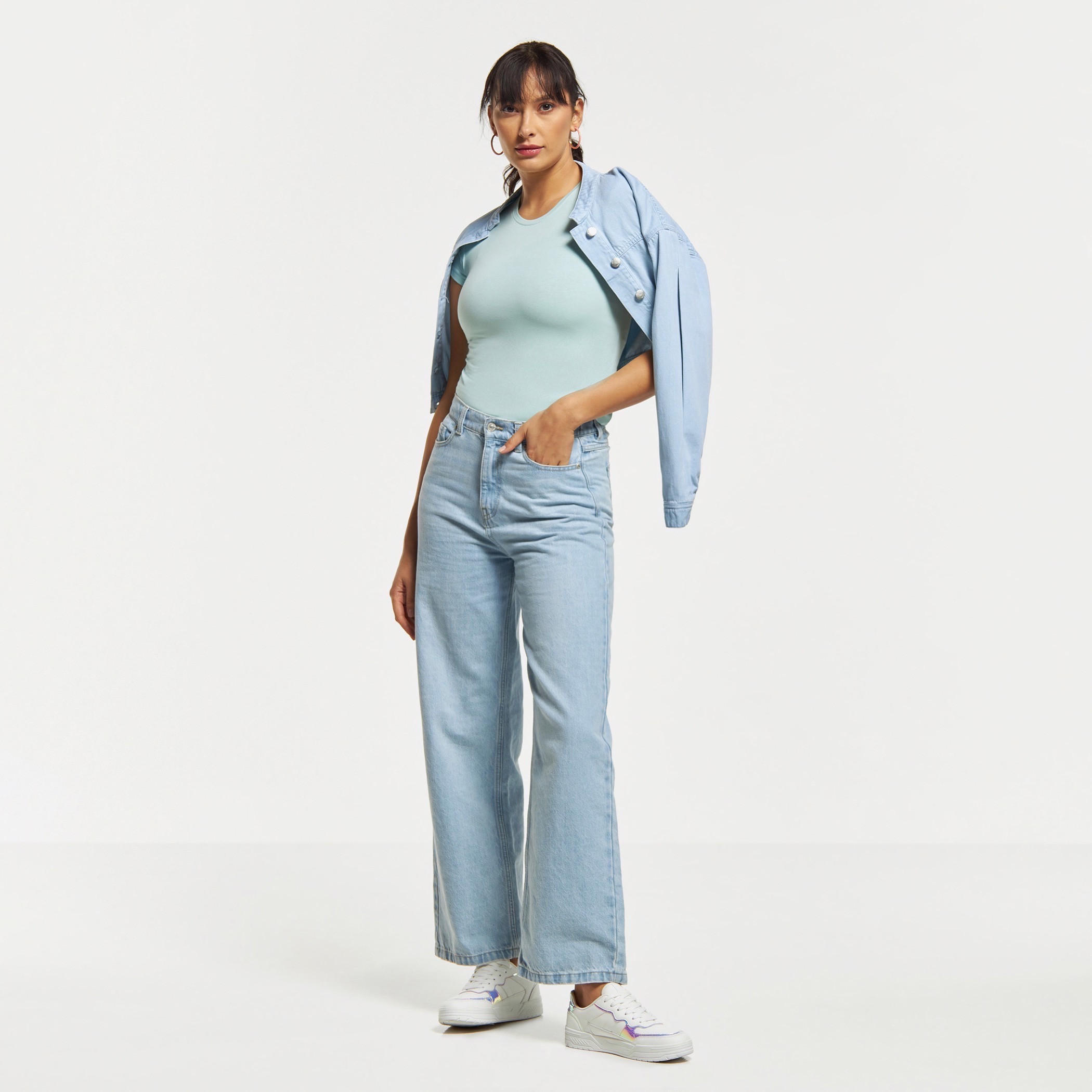 تيشيرت سادة بياقة ضيّقة وأكمام قصيرة-women-clothing-tshirts-image-22