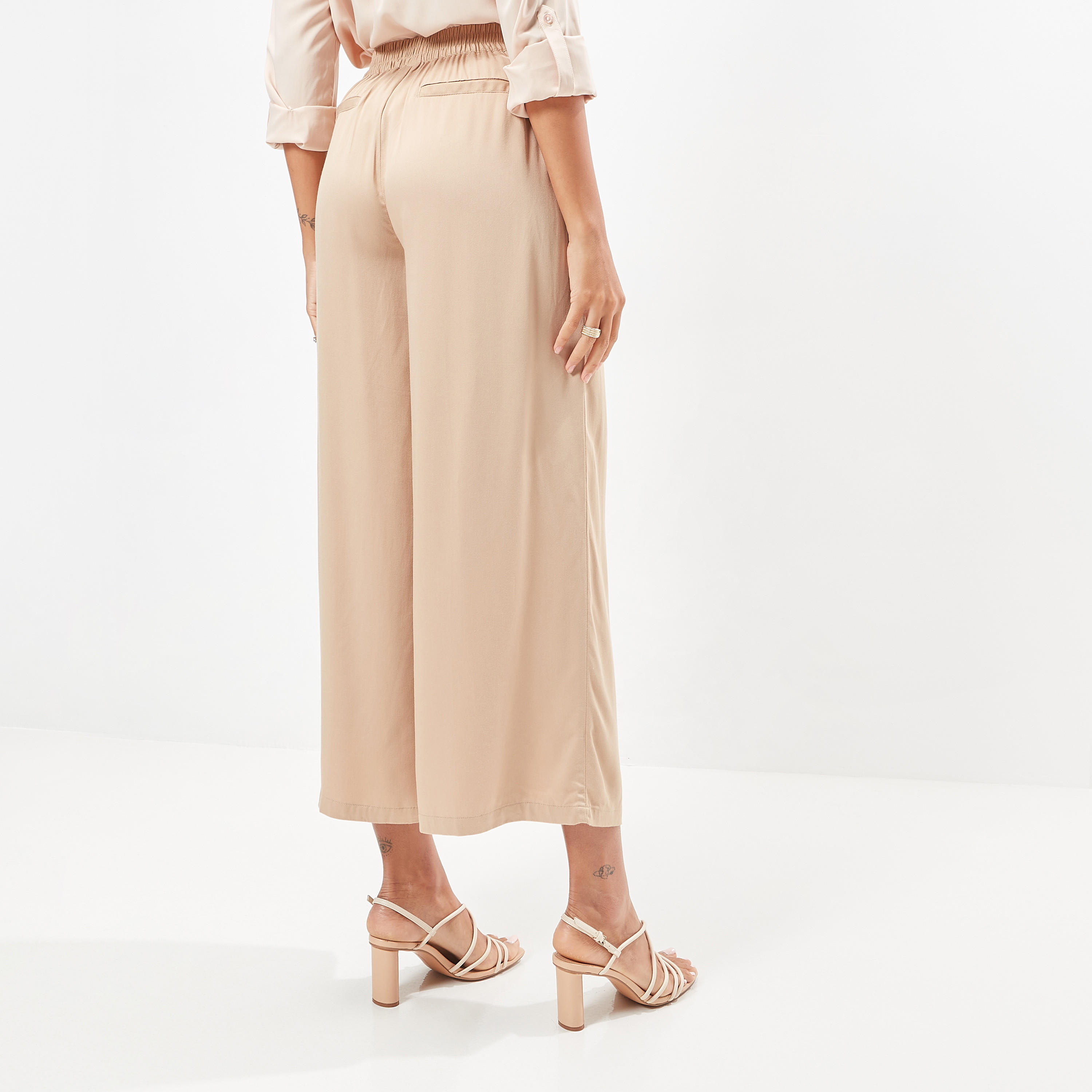 بنطلون بالازو واسع الساق بخصر مرن وحزام وجيوب-women-clothing-bottoms-trousers-image-4