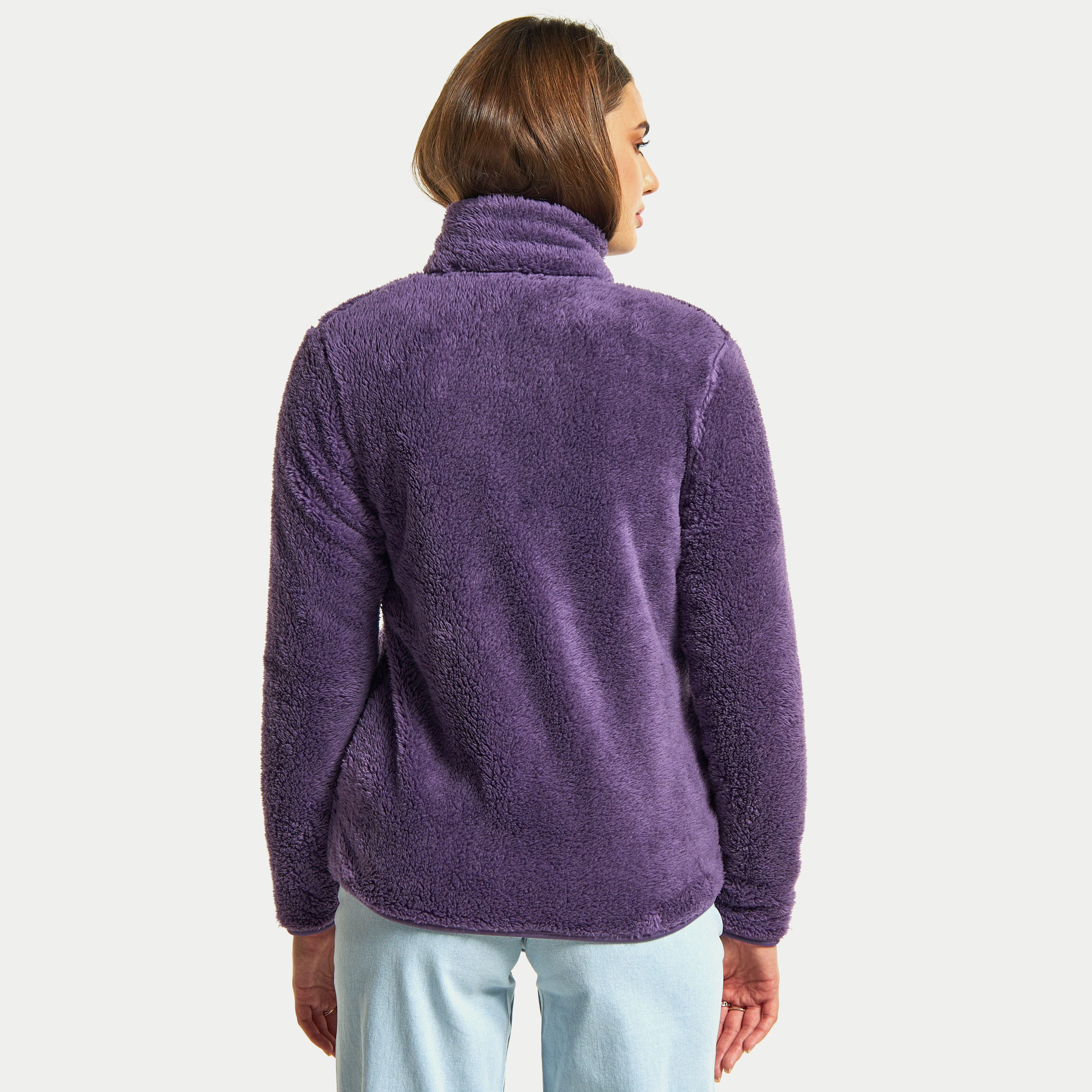 جاكيت مخملي بارز الملمس بسحّاب وياقة عالية وأكمام طويلة-women-winterwear-coatsandjackets-jackets-image-3