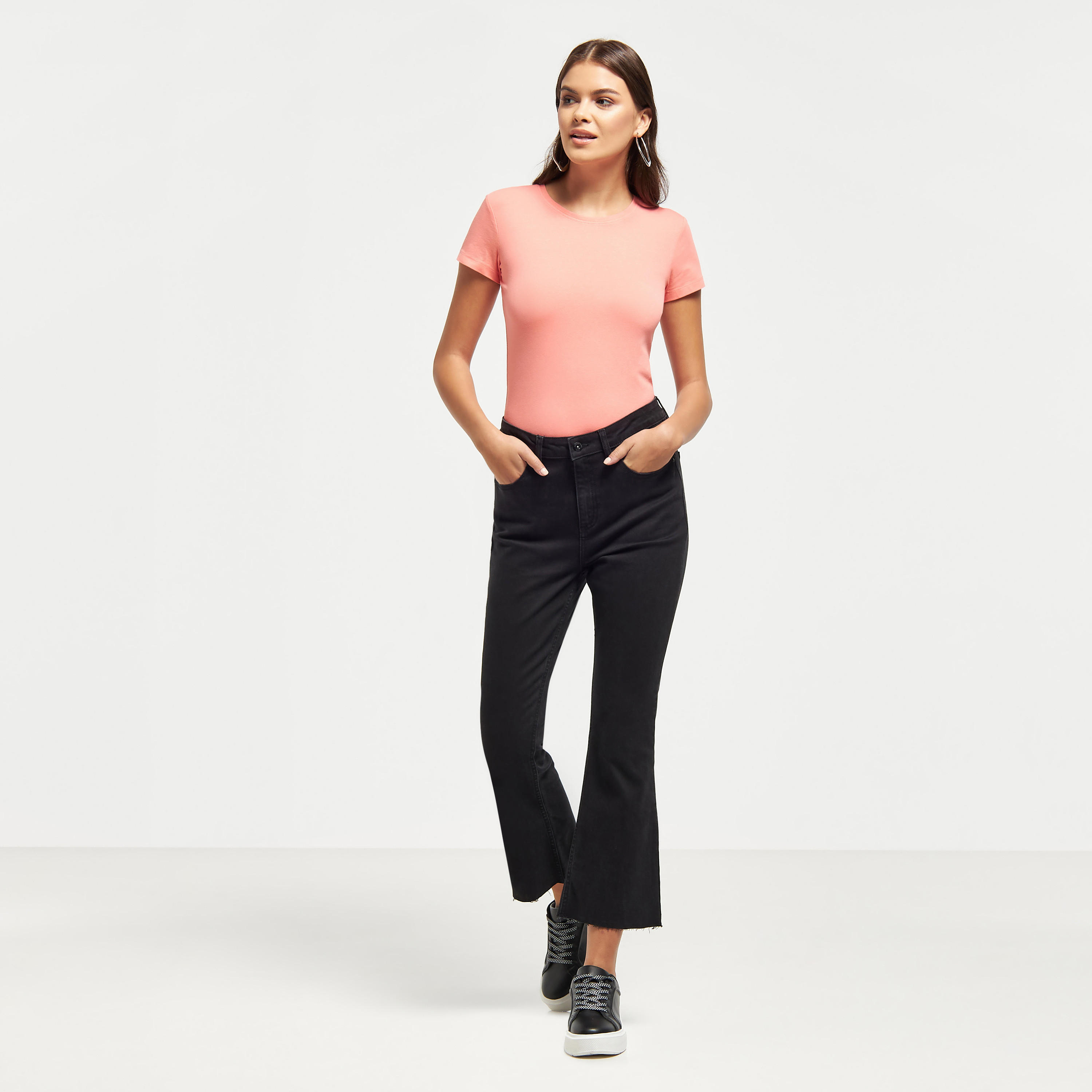 تيشيرت سادة بياقة مستديرة وأكمام قصيرة-women-clothing-tshirts-image-6