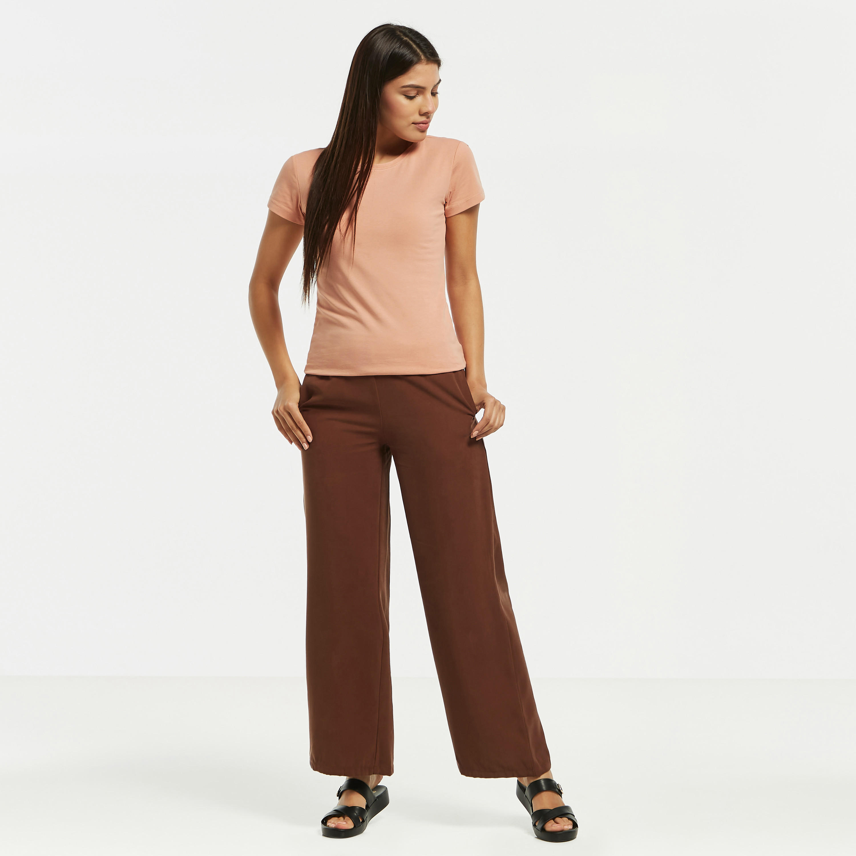 تيشيرت سادة بياقة مستديرة وأكمام قصيرة-women-clothing-tshirts-image-14