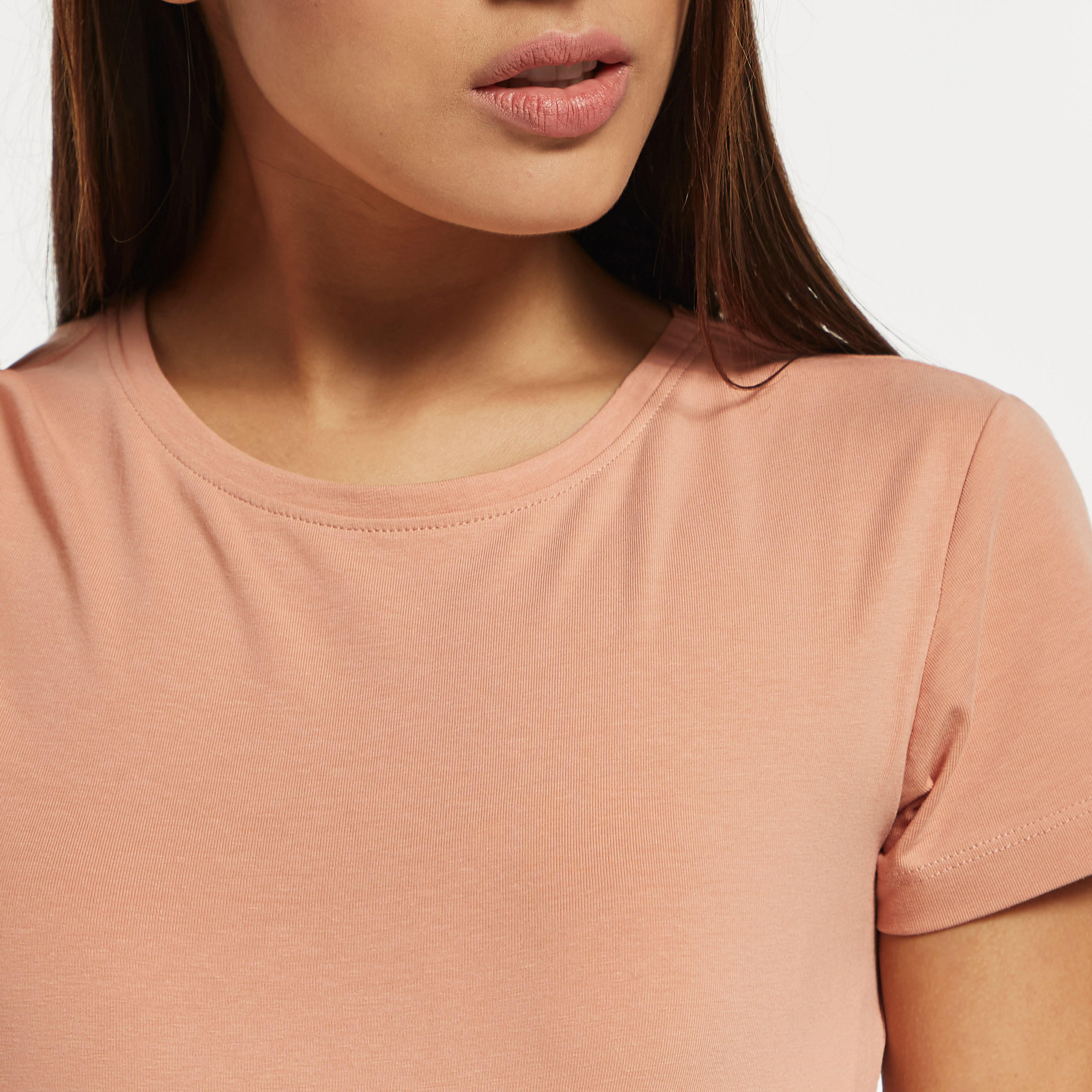 تيشيرت سادة بياقة مستديرة وأكمام قصيرة-women-clothing-tshirts-image-16