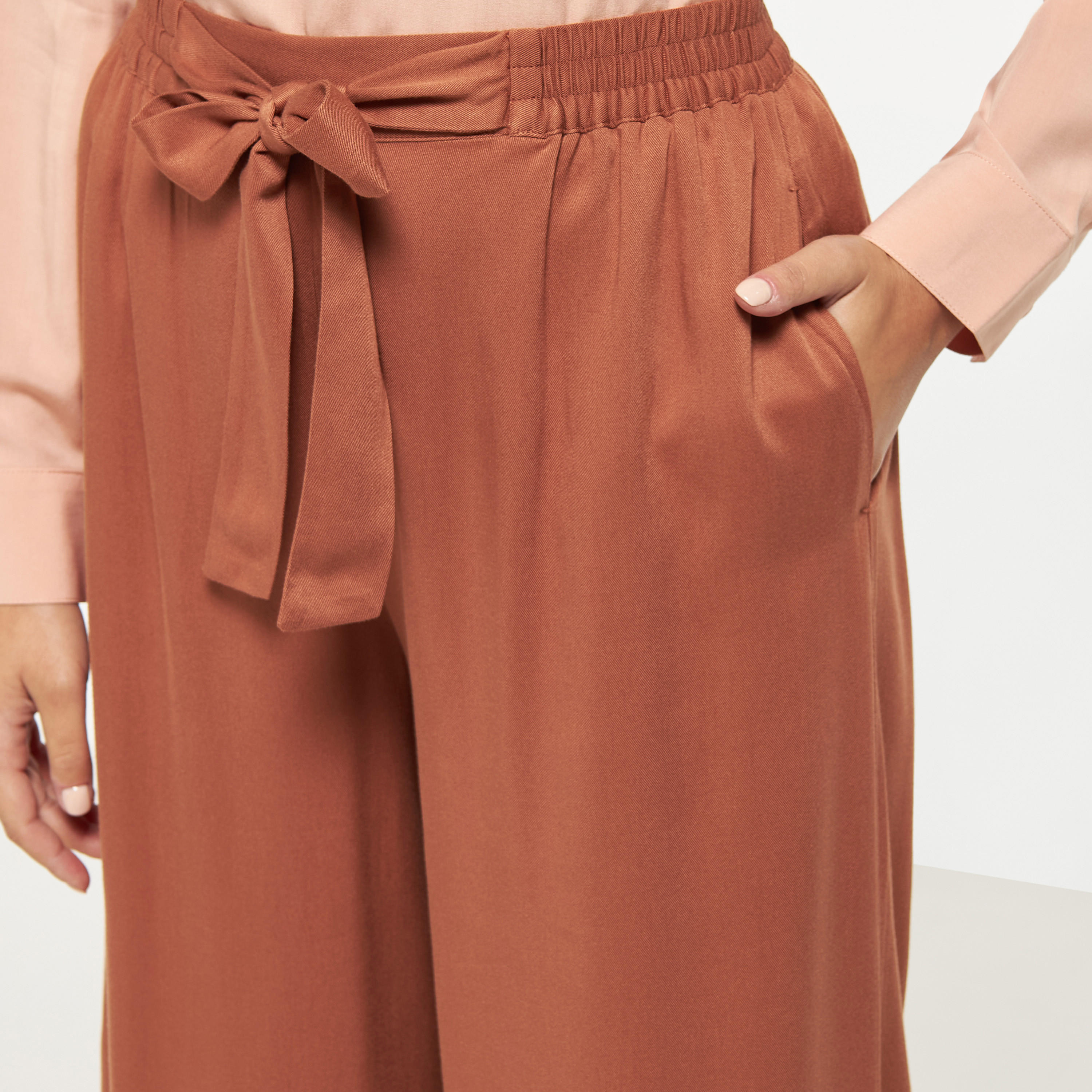 بنطلون بالازو سادة بأربطة وجيوب-women-clothing-trousers-image-8