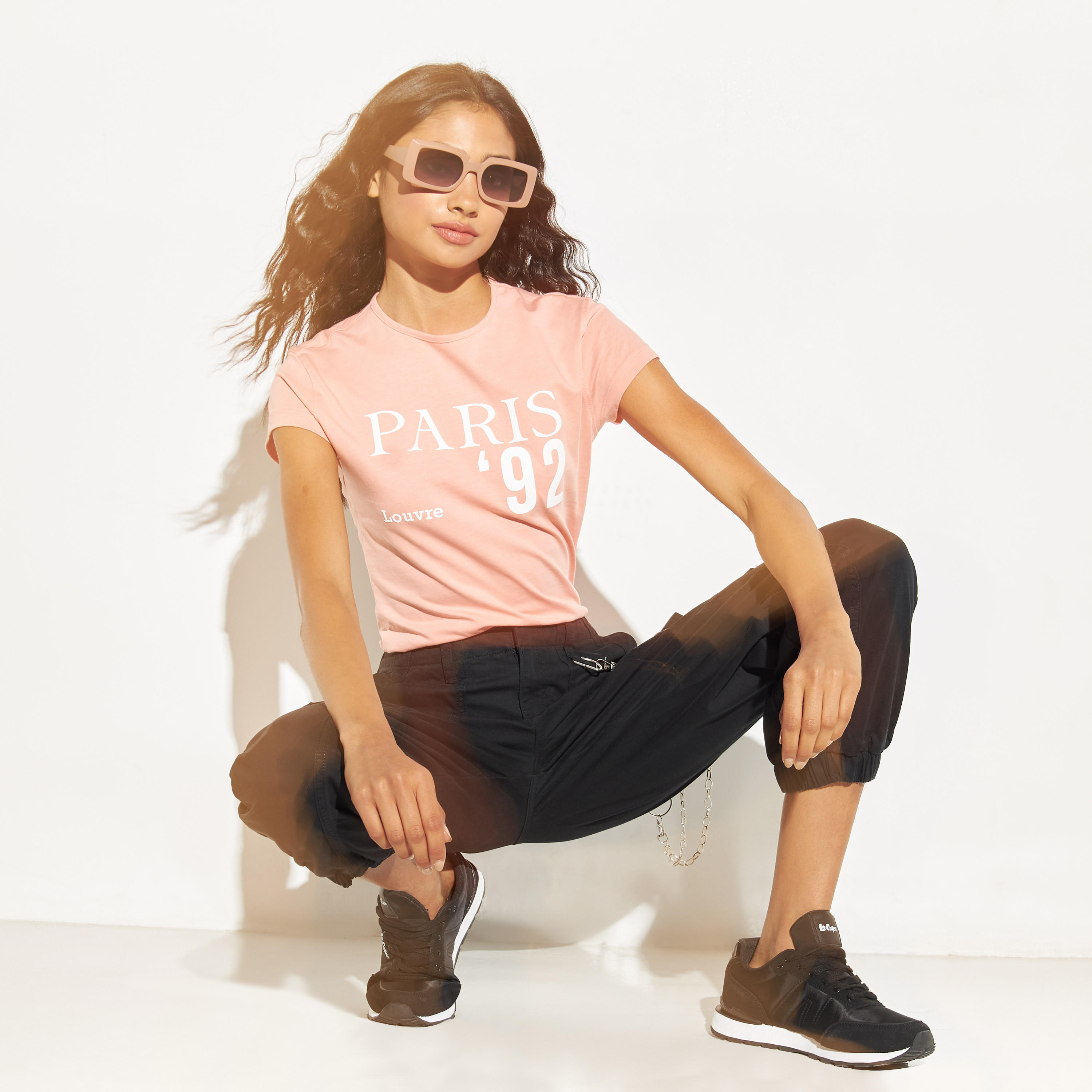 تيشيرت بياقة ضيقة وأكمام قصيرة وطبعات-women-clothing-tshirts-image-3