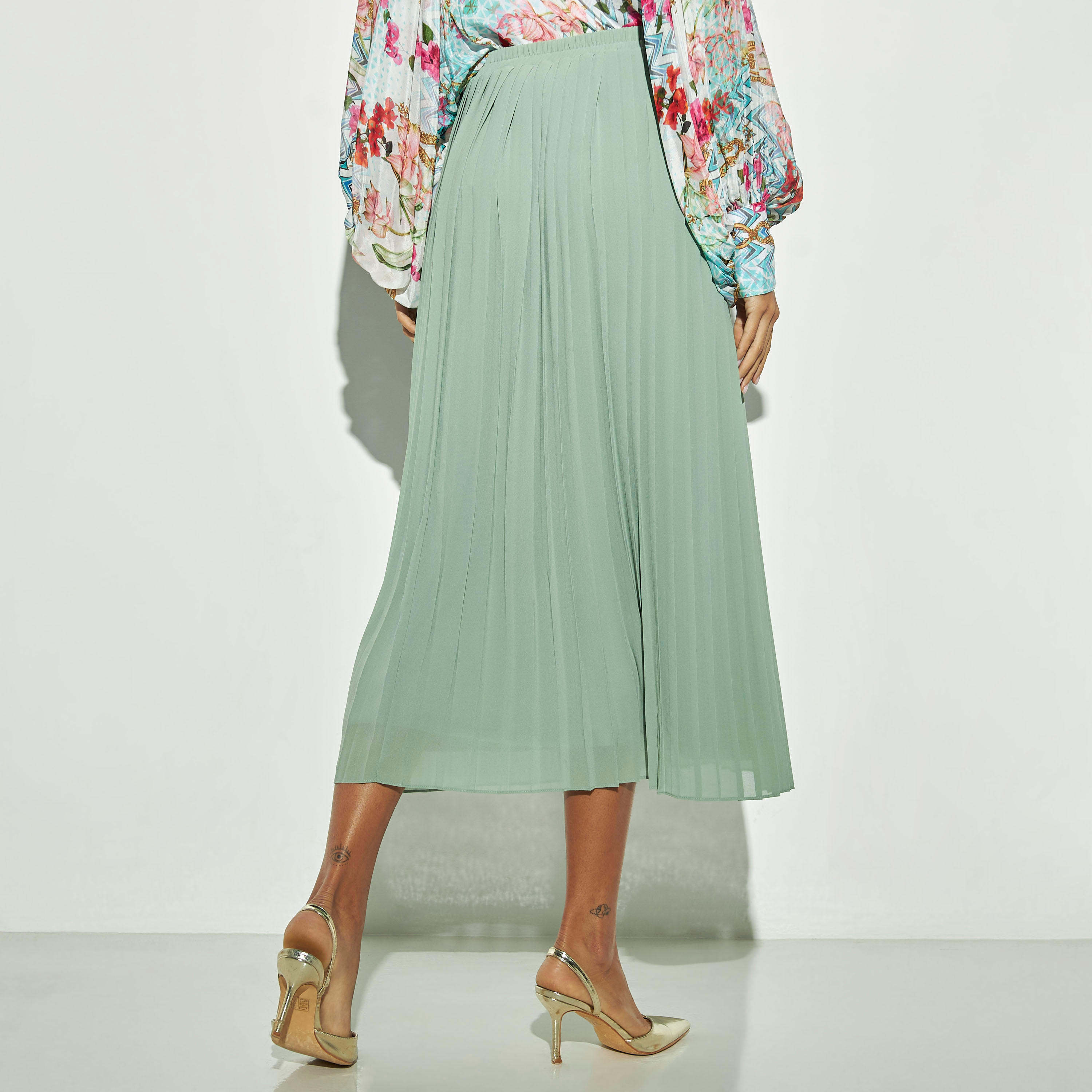 تنورة إيه لاين بخصر مطاطي وثنيات-women-clothing-bottoms-skirts-image-3