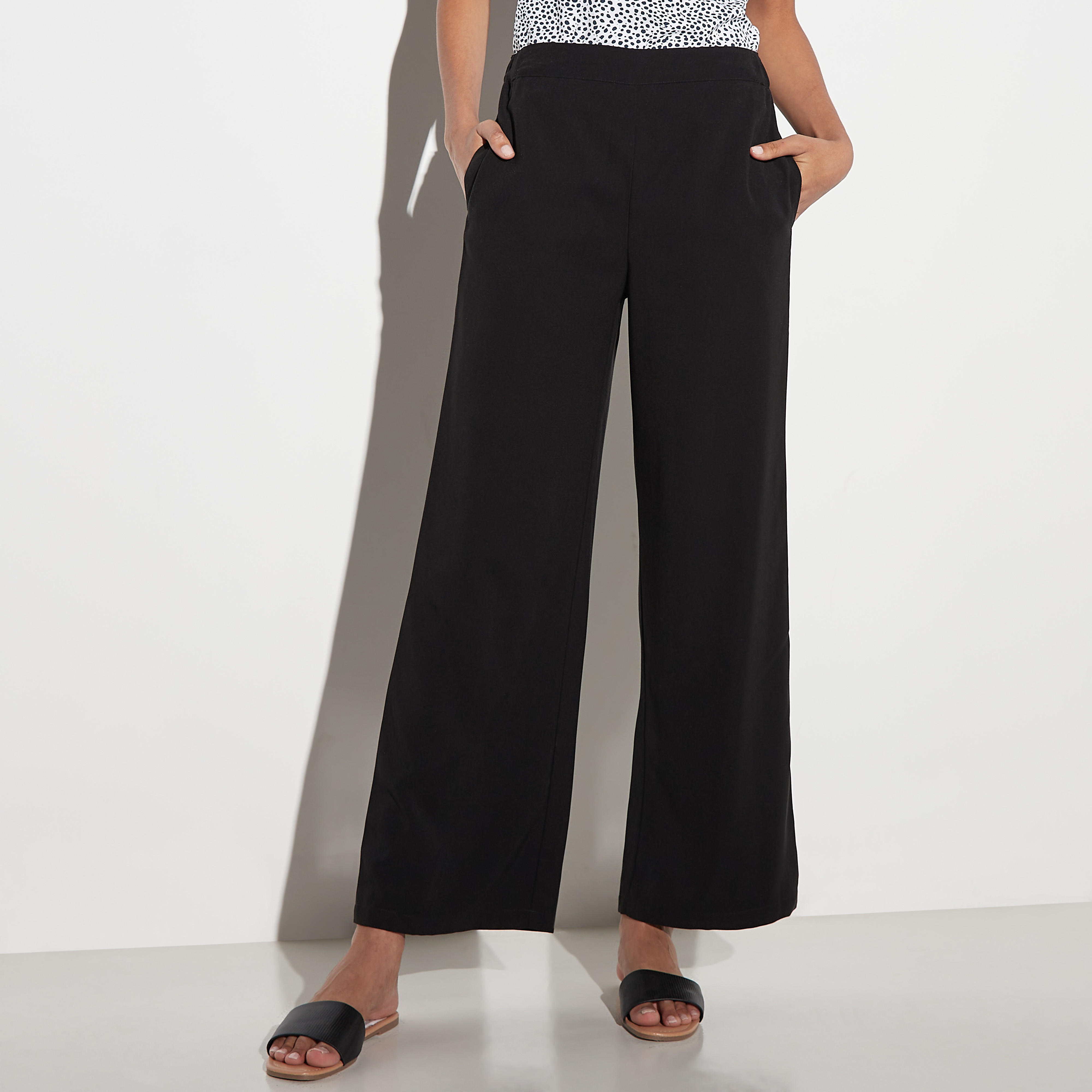 بنطلون واسع الساقين سادة بخصر مطاطي وجيوب-women-clothing-bottoms-trousers-image-1