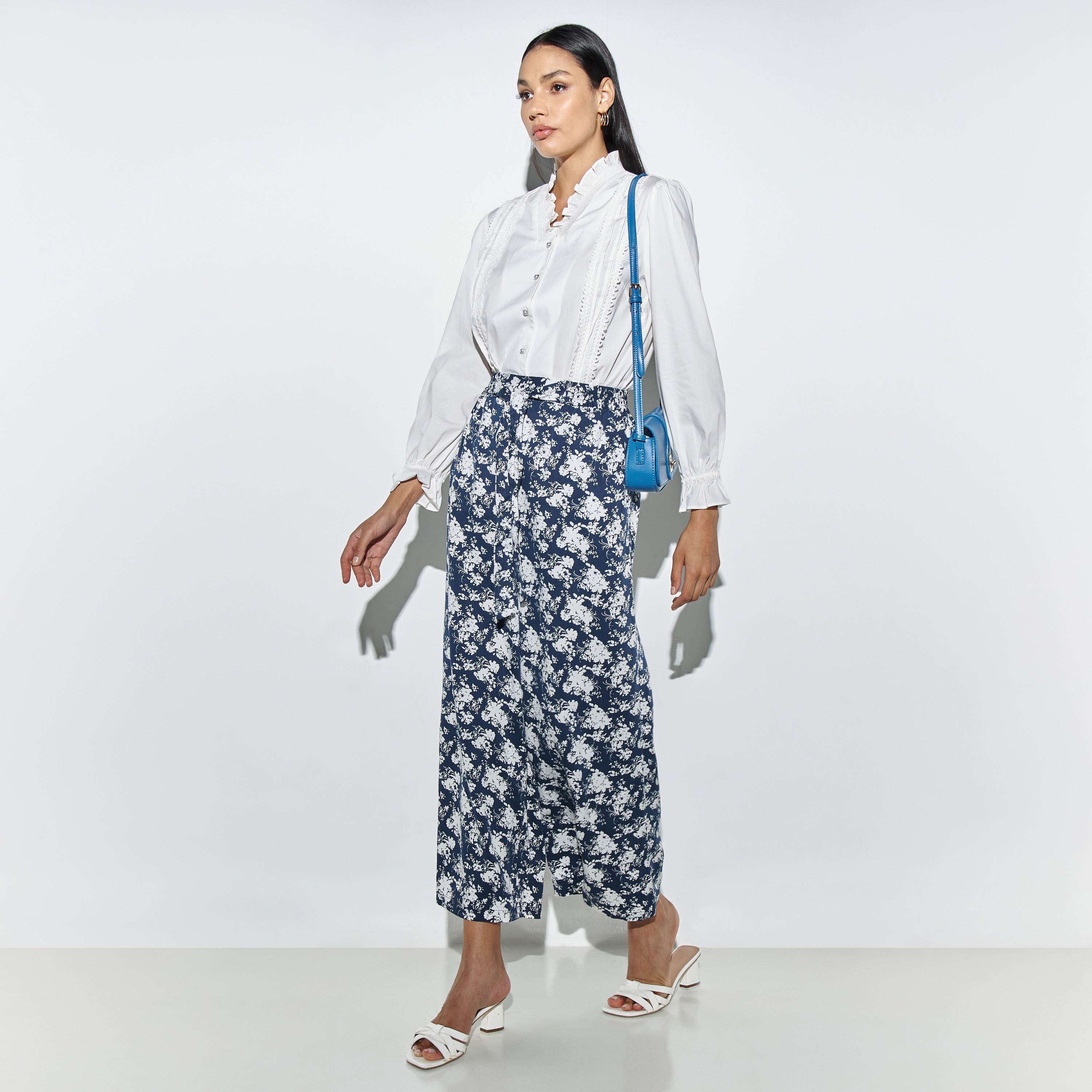 بنطلون بالازو بطبعات أزهار وأربطة-women-clothing-bottoms-trousers-image-2
