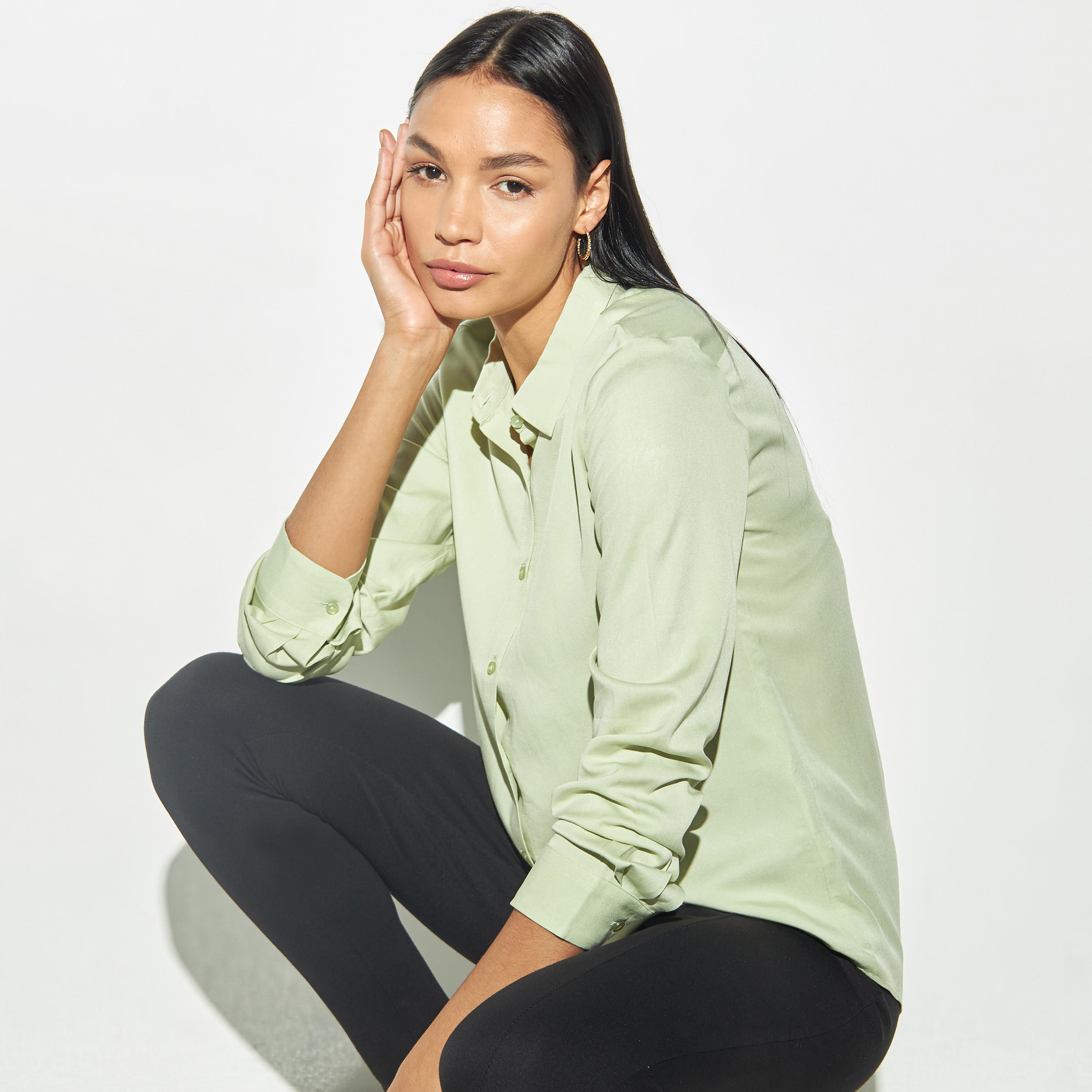 قميص بأكمام طويلة وكسّرات-women-clothing-shirtsandblouses-shirts-image-1