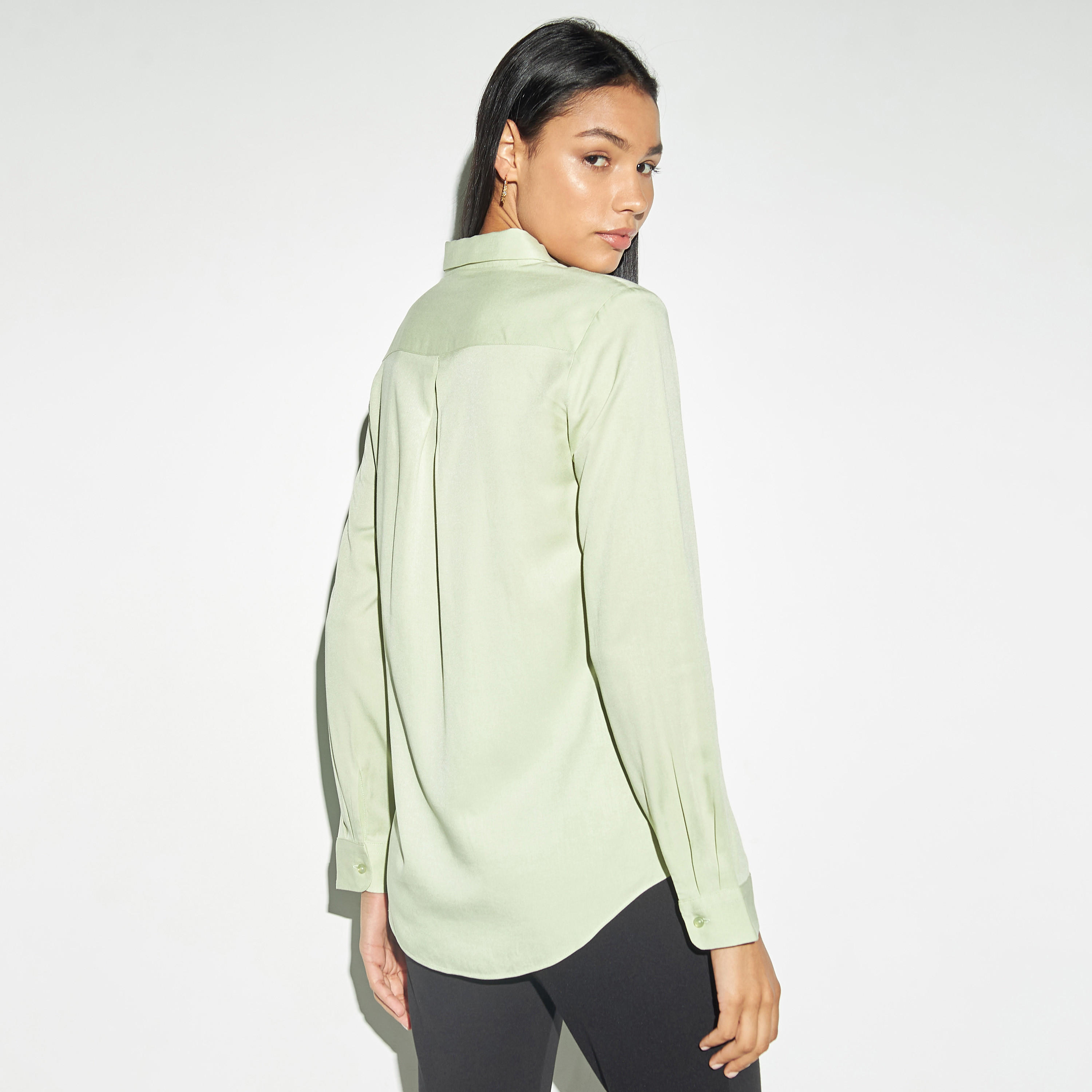 قميص بأكمام طويلة وكسّرات-women-clothing-shirtsandblouses-shirts-image-3