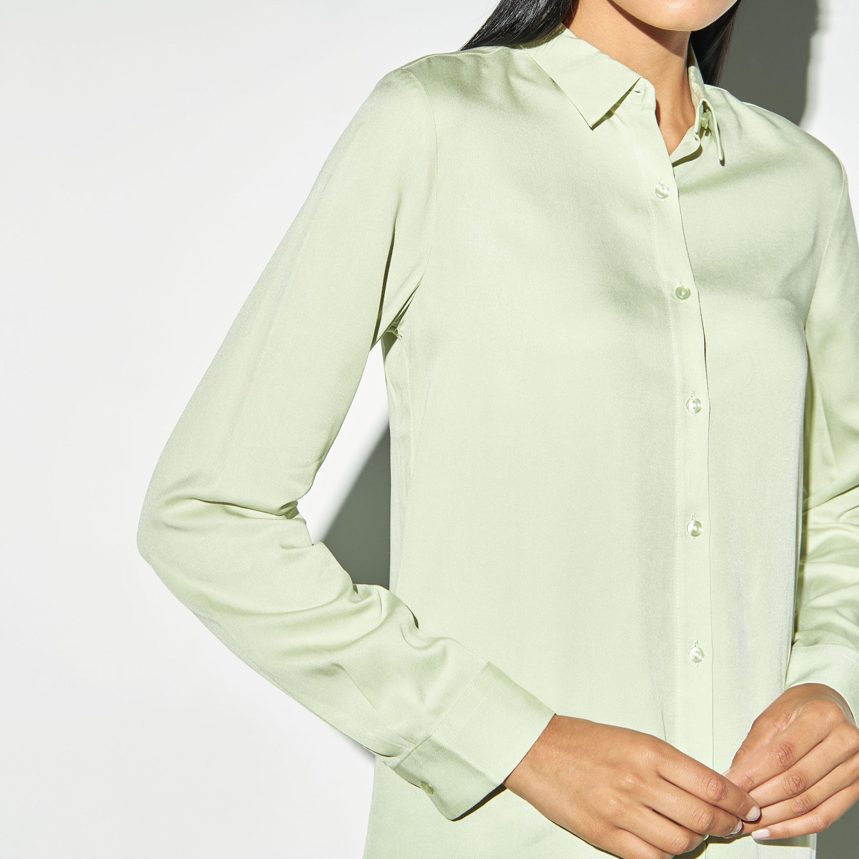 قميص بأكمام طويلة وكسّرات-women-clothing-shirtsandblouses-shirts-image-4