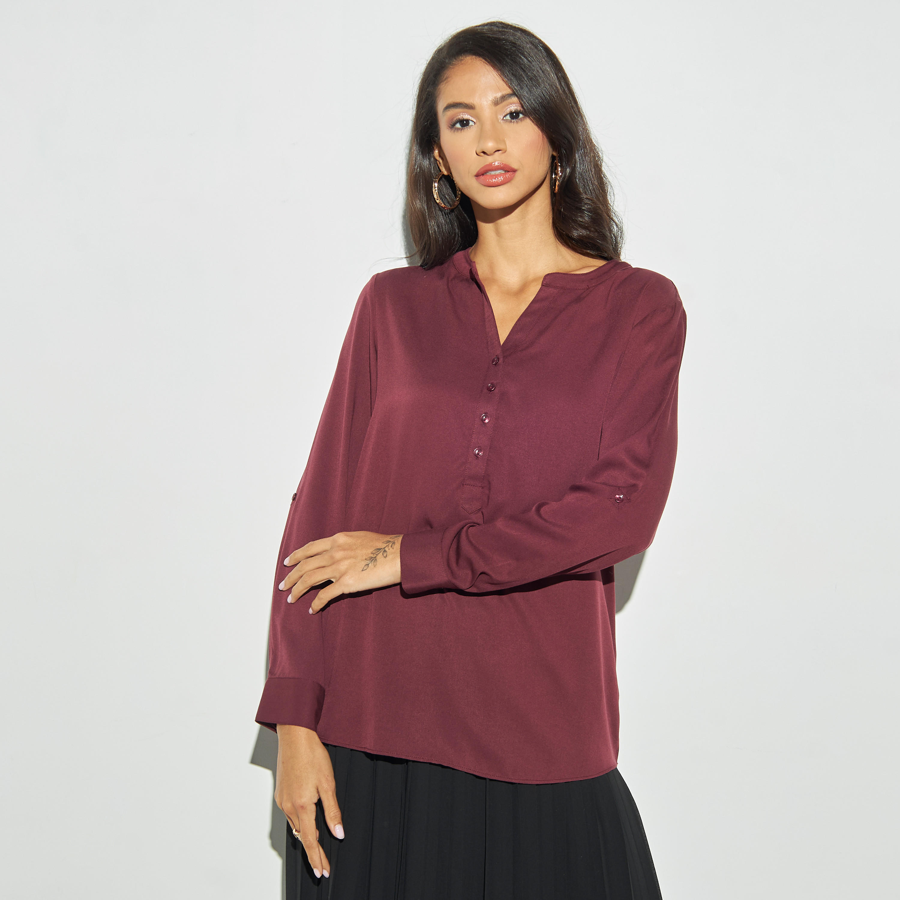 بلوزة بياقة شريطة وأكمام مثنية لأعلى-women-clothing-shirtsandblouses-blouses-image-4