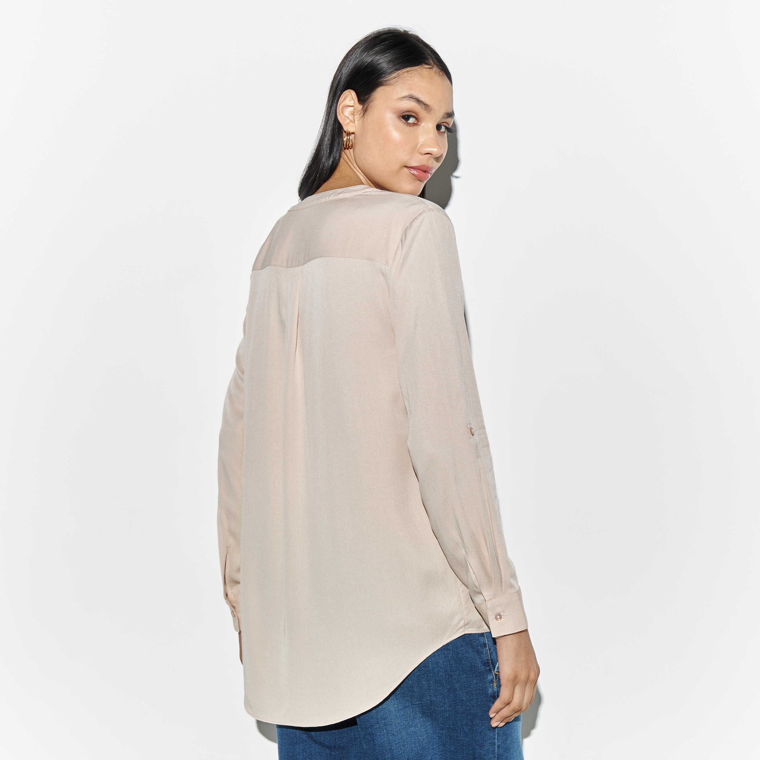 بلوزة بياقة عادية وأكمام ملفوفة-women-clothing-shirtsandblouses-blouses-image-2