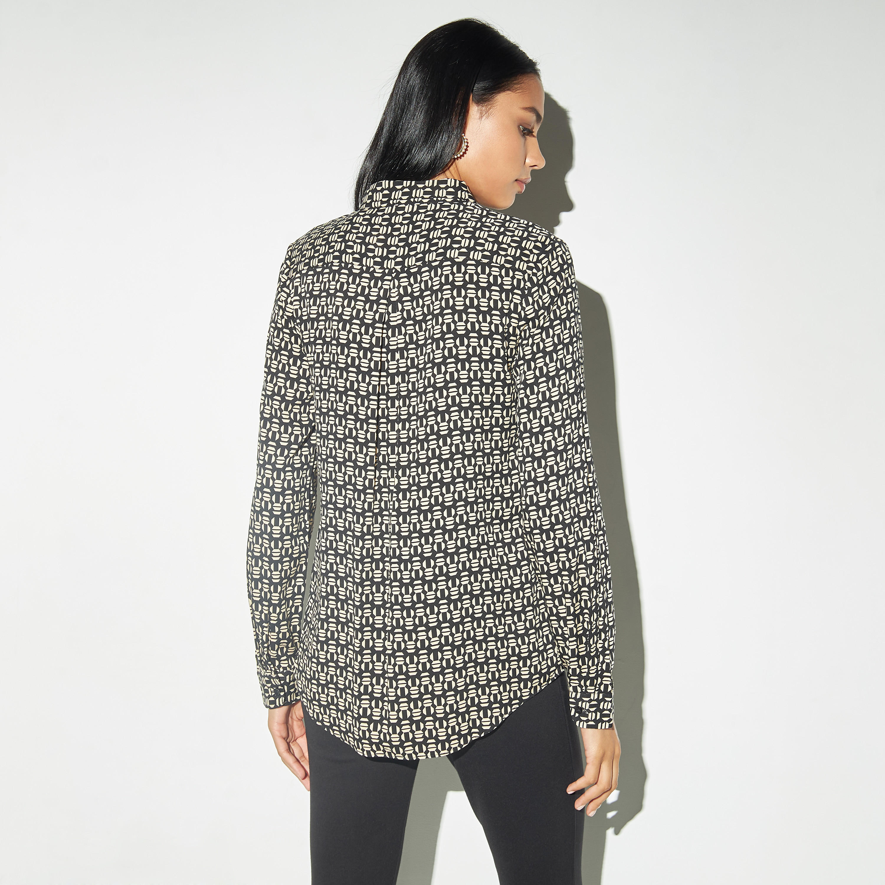 قميص بأكمام طويلة وطبعات-women-clothing-shirtsandblouses-shirts-image-3