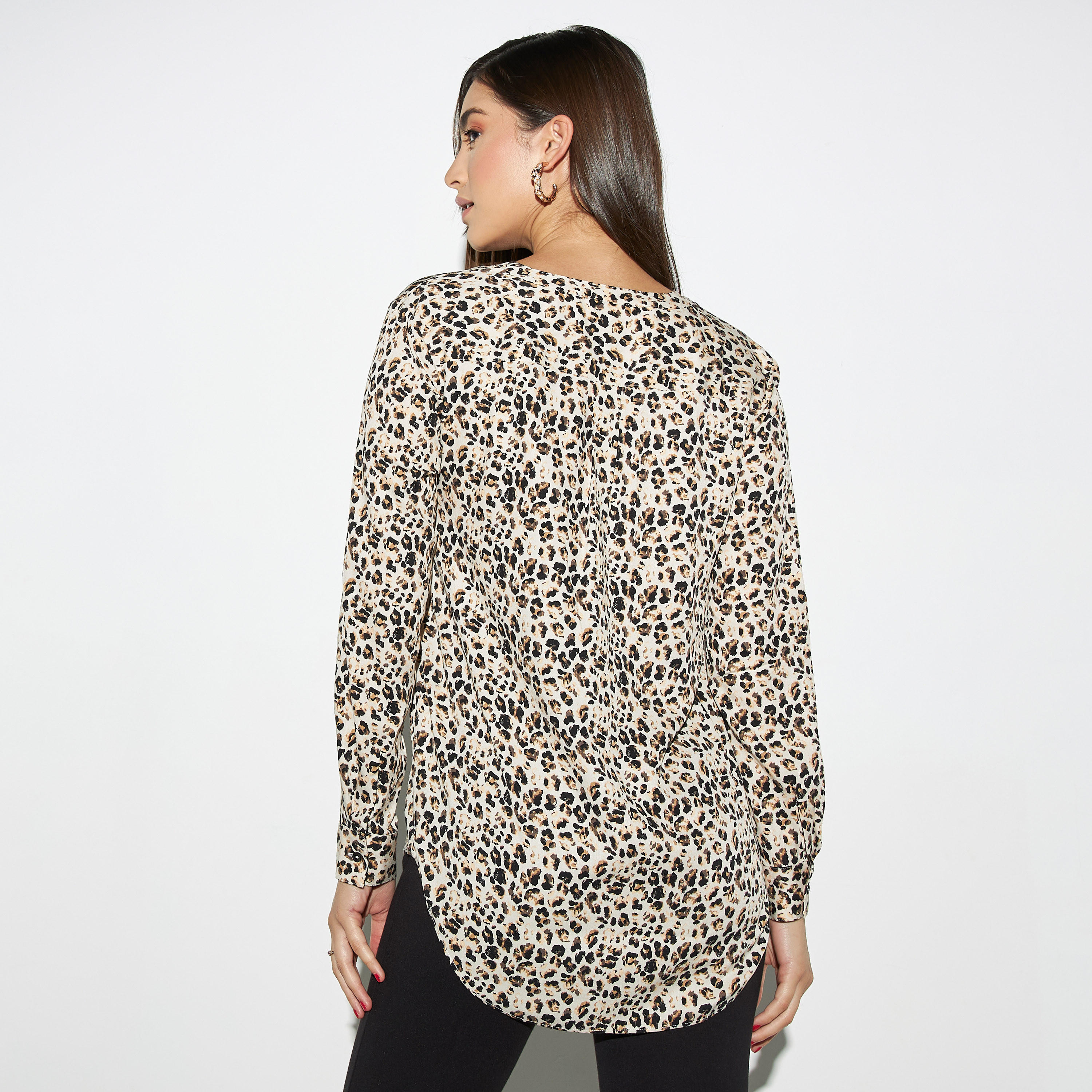 قميص بأكمام طويلة وطبعات حيوانات من تو إكستريمز-women-clothing-shirtsandblouses-shirts-image-3