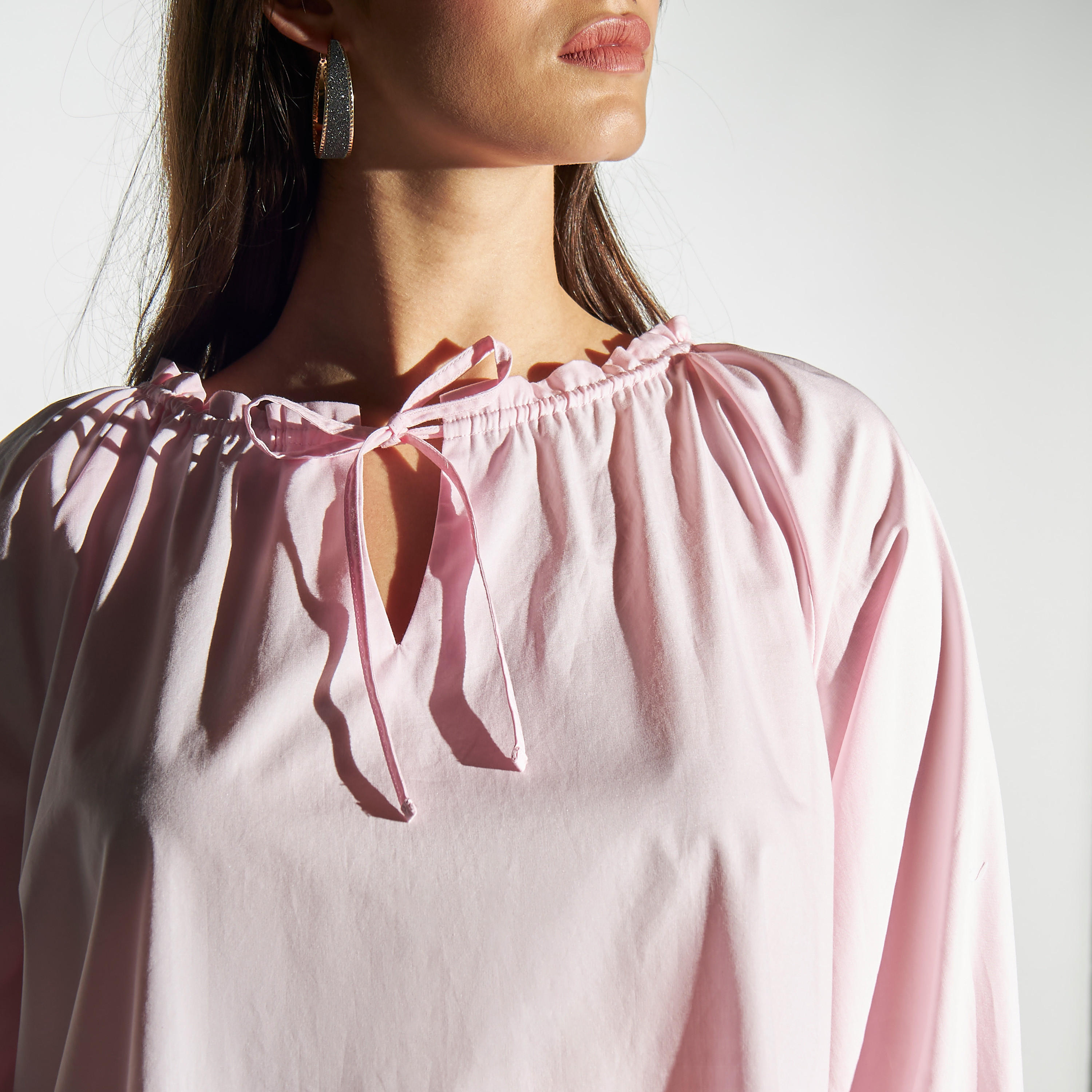بلوزة سادة بياقة بأربطة وأكمام طويلة-women-clothing-shirtsandblouses-blouses-image-1