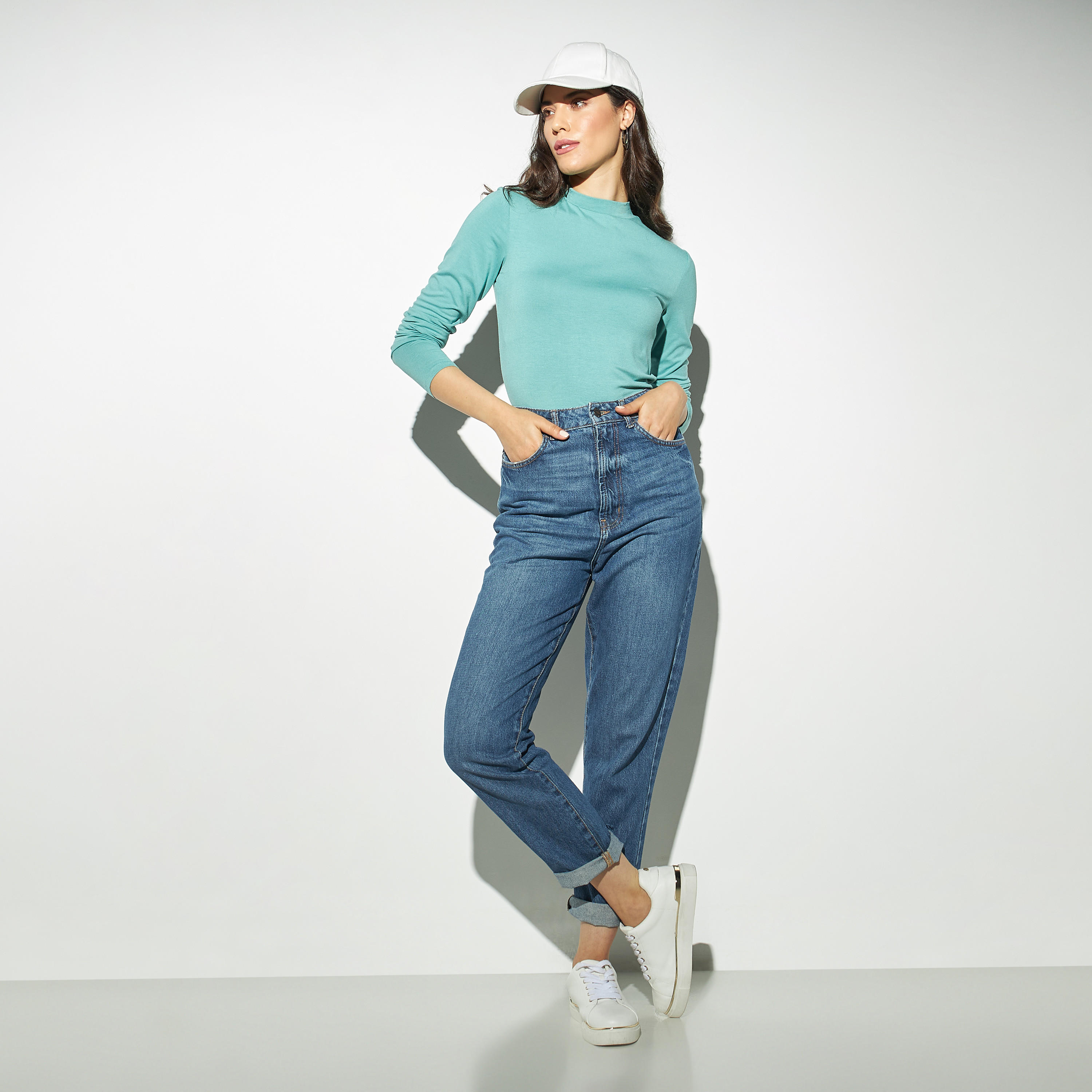 تيشيرت بياقة عالية وأكمام طويلة-women-clothing-tshirts-image-2