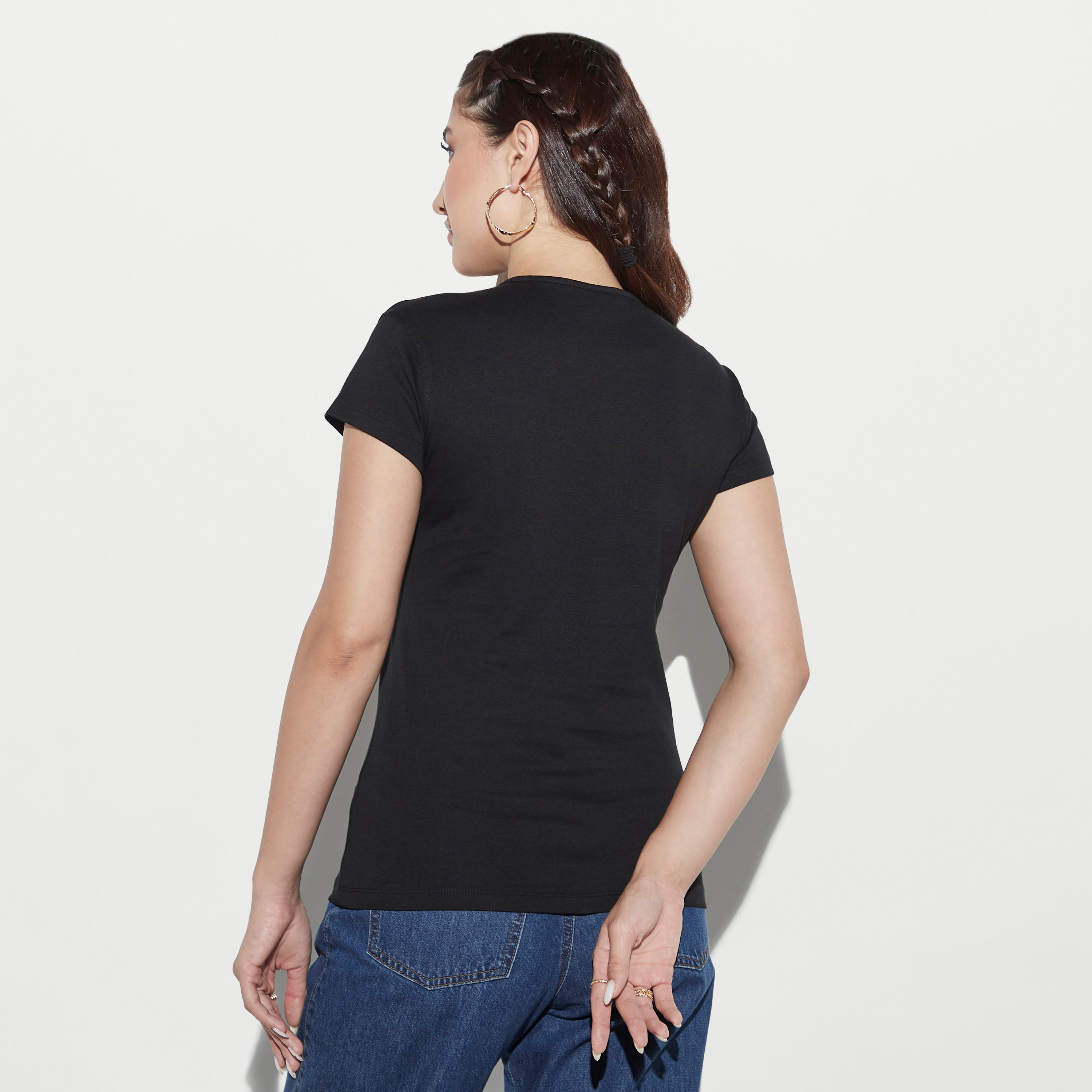 تيشيرت بياقة ضيقة وطبعات-women-clothing-tshirts-image-2