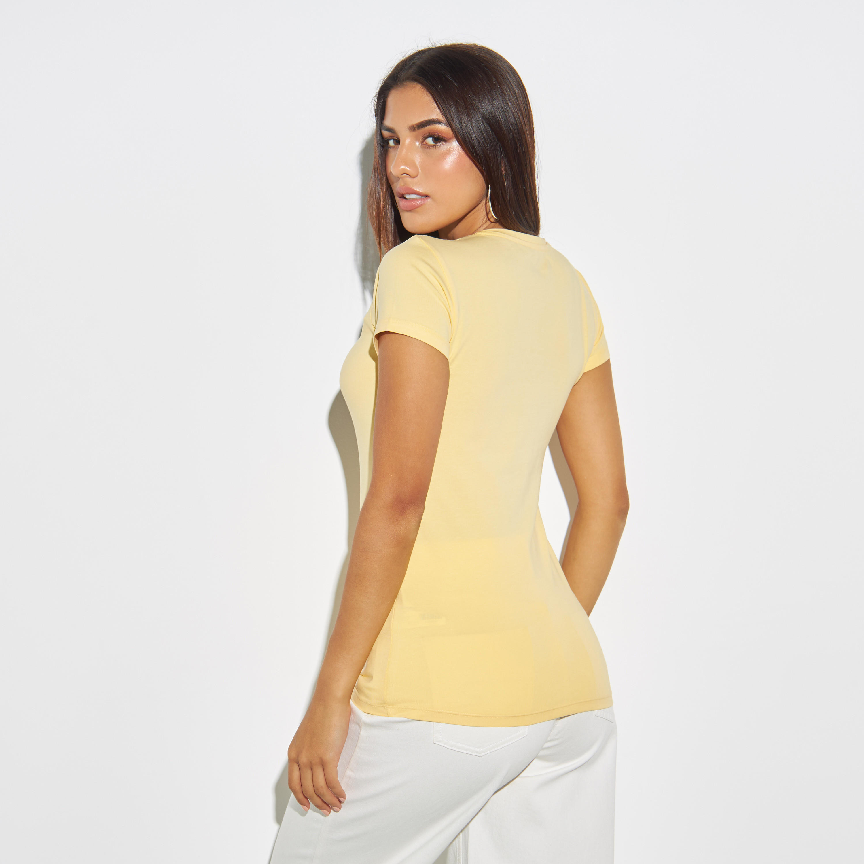 تيشيرت سادة بياقة V وأكمام قصيرة-women-clothing-tshirts-image-1