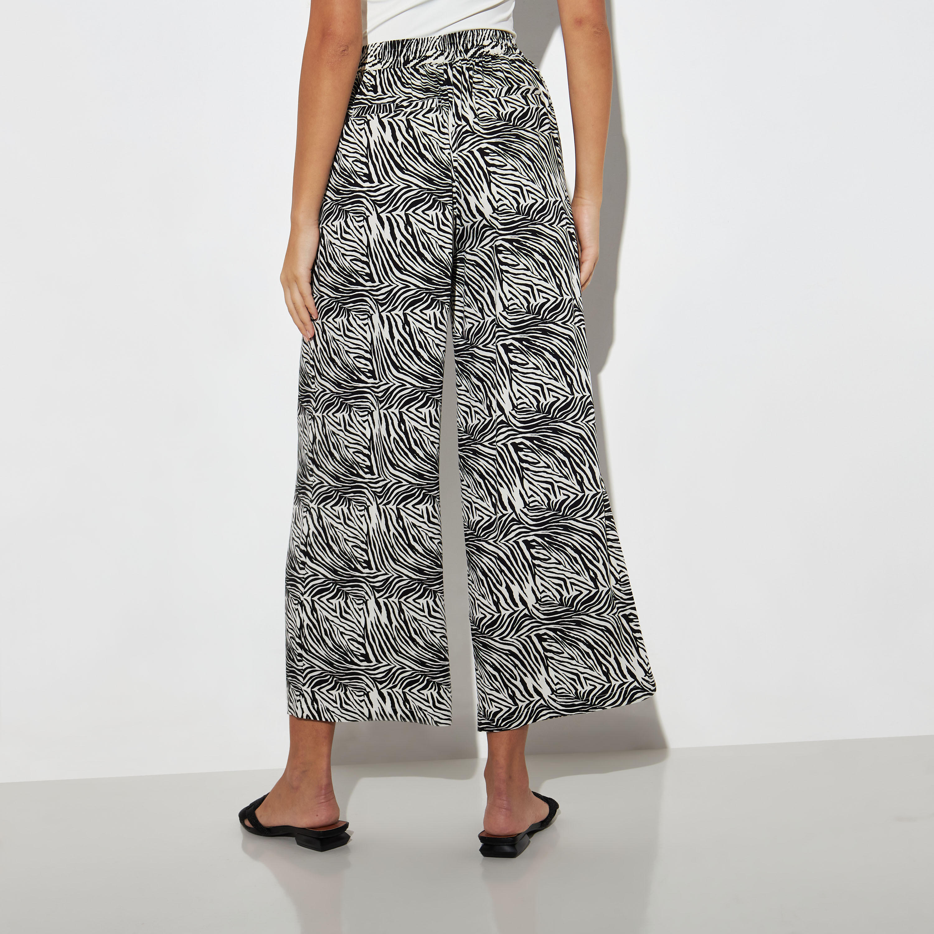 بنطلون بالازو بأربطة وطبعات-women-clothing-bottoms-trousers-image-3