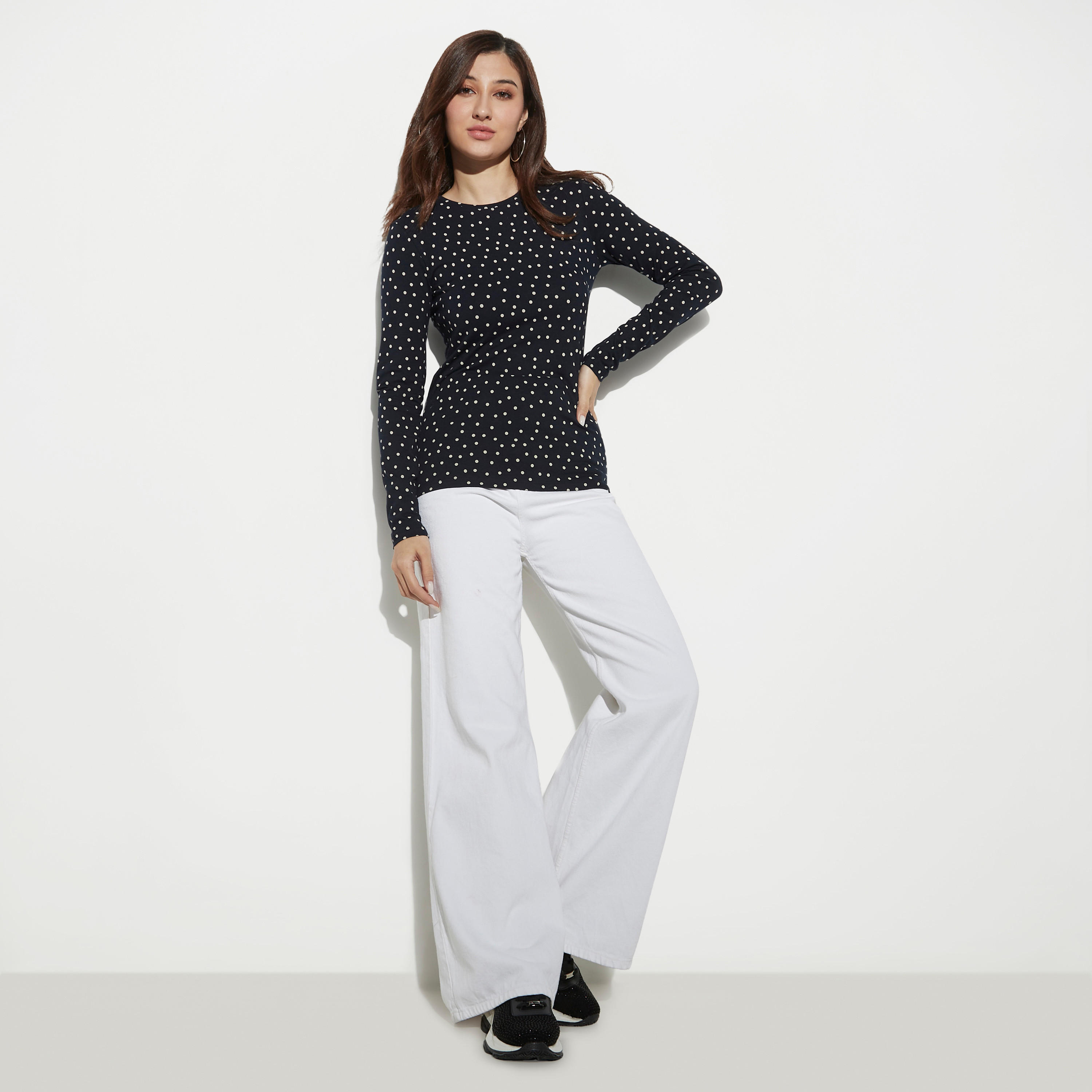 بلوزة بأكمام طويلة بطبعات منقطة-women-clothing-tshirts-image-2