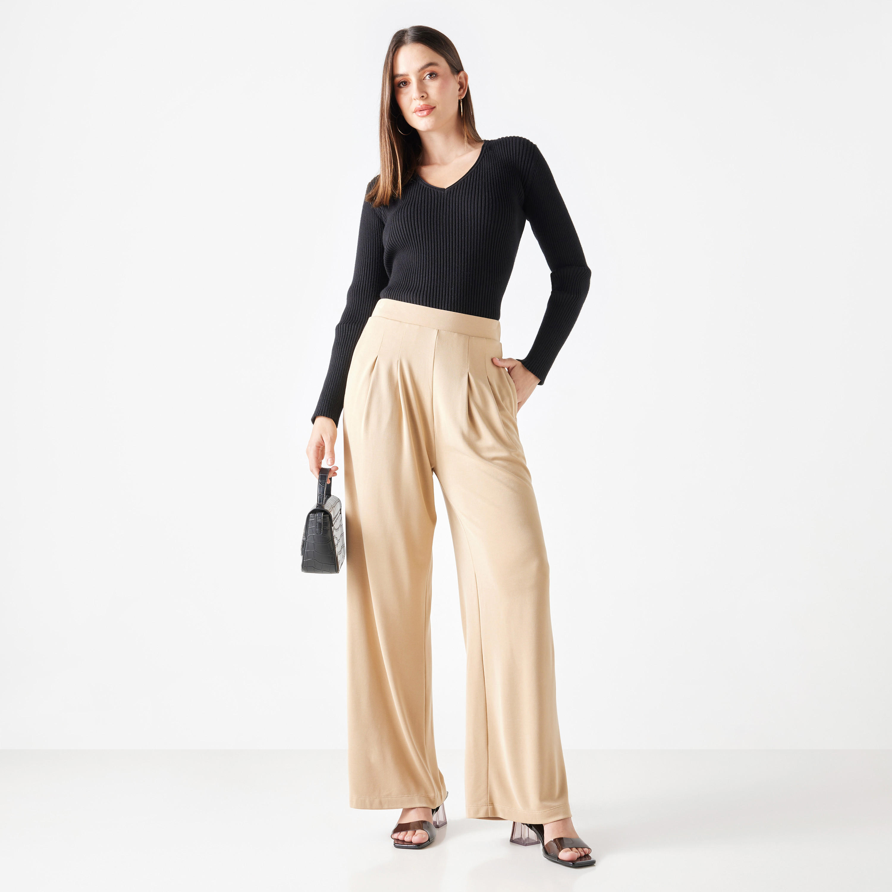بنطلون كشكش بجيوب وخصر شبه مطاطي-women-clothing-bottoms-trousers-image-2