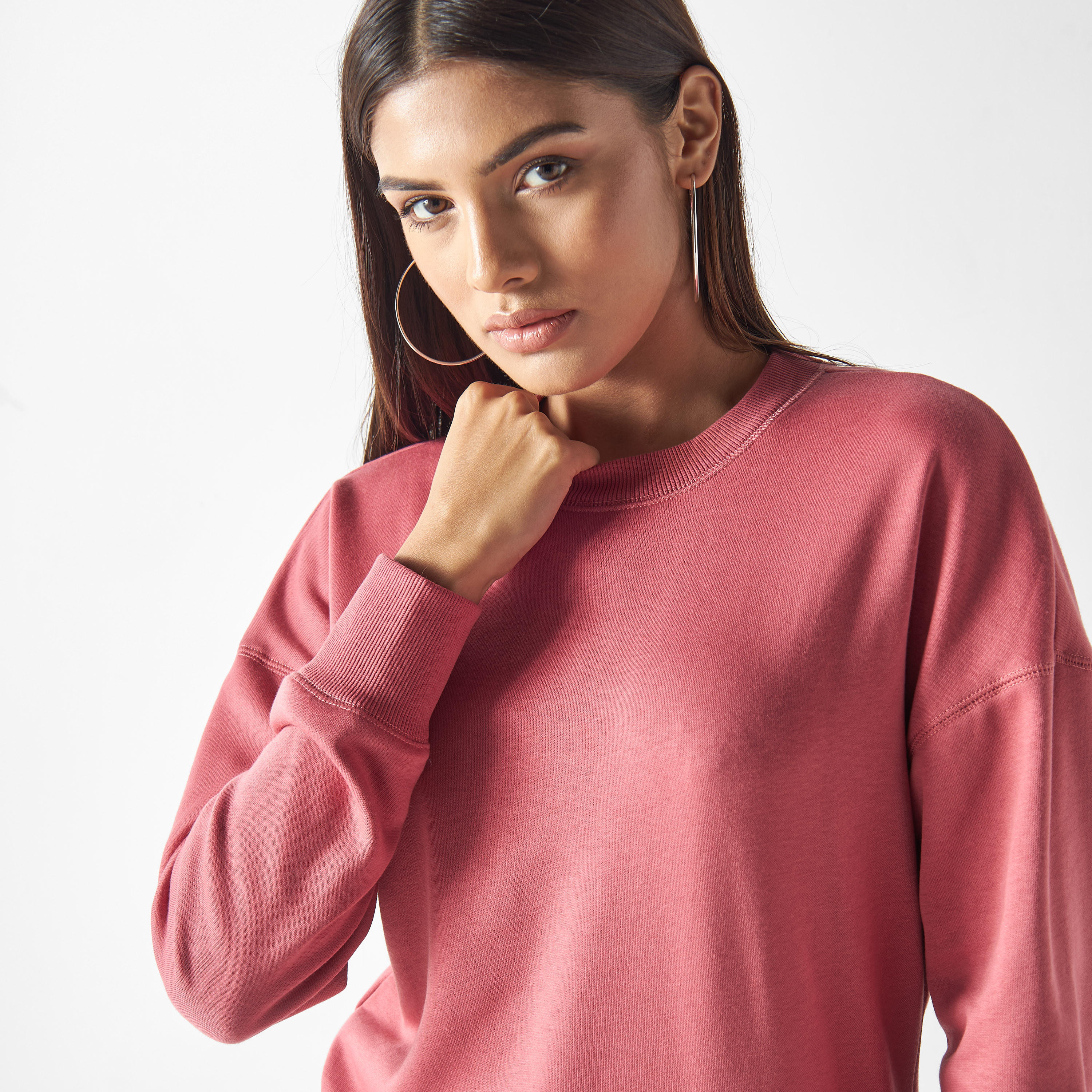 سويت شيرت سادة بأكمام طويلة-women-winterwear-hoodiesandsweatshirts-sweatshirts-image-1