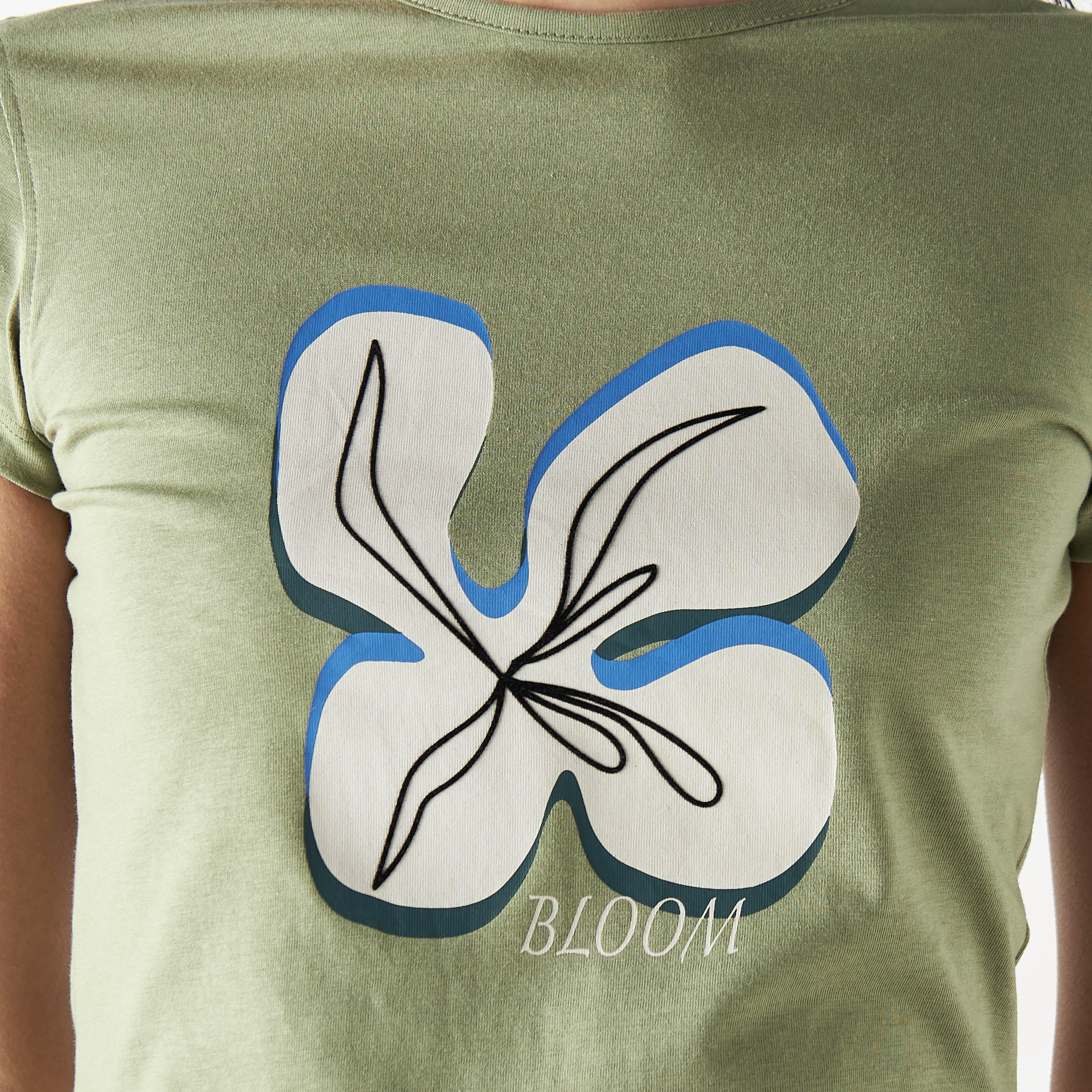 تيشيرت بياقة ضيقة وطبعات أزهار وأكمام قصيرة-women-clothing-tshirts-image-4