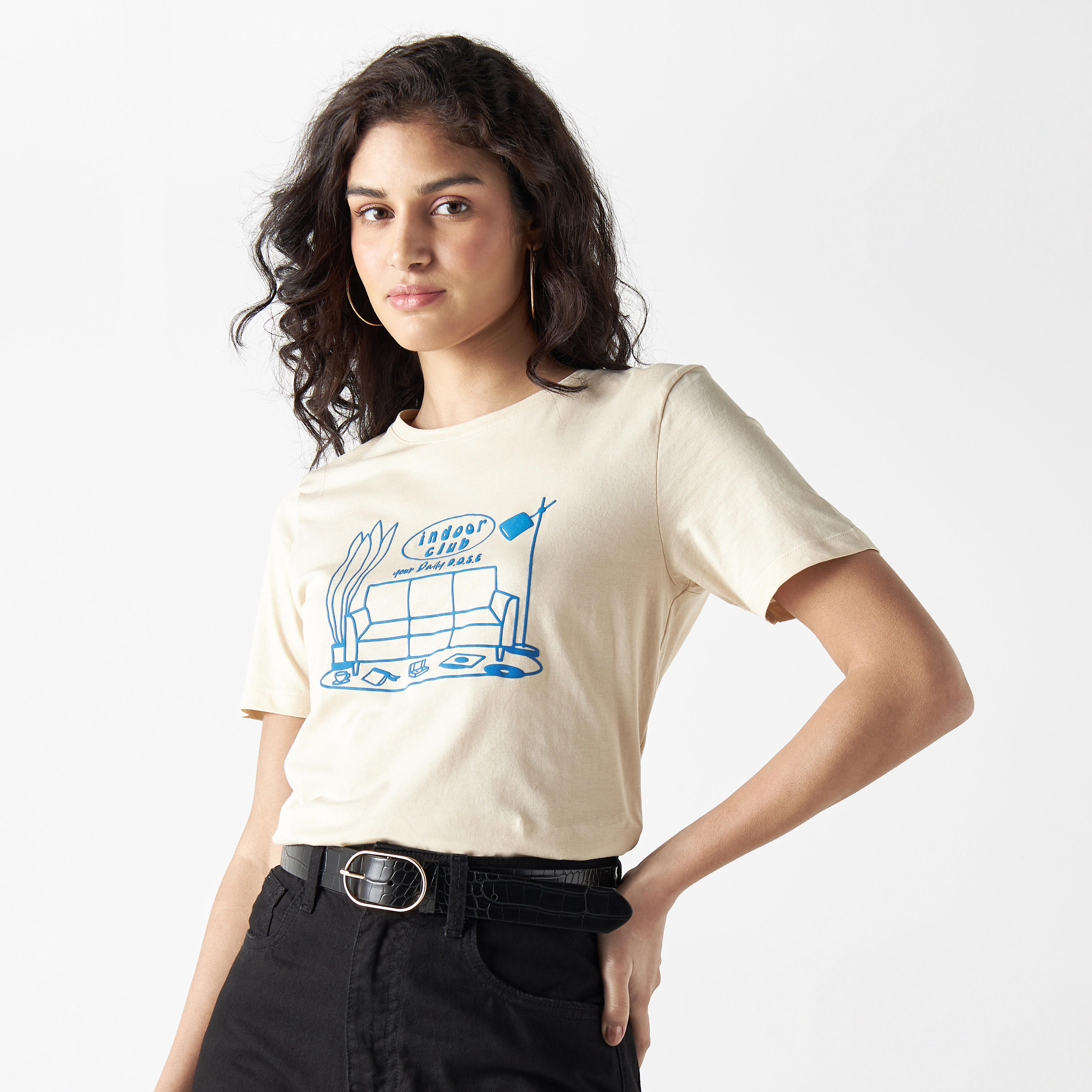 تيشيرت بياقة ضيقة وأكمام قصيرة وطبعات-women-clothing-tshirts-image-1