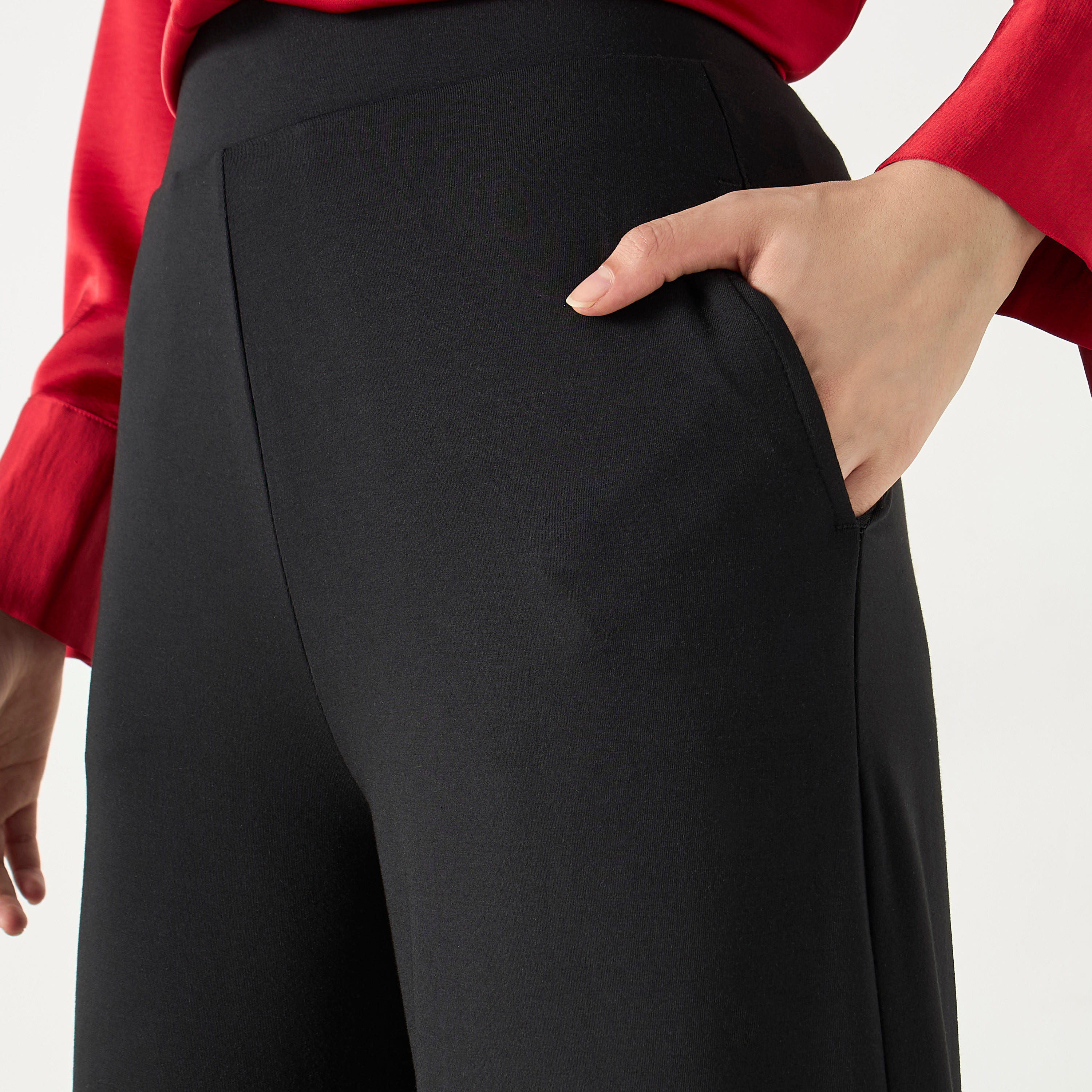 بنطلون واسع الساقين بخصر مطاطي وجيوب-women-clothing-trousers-image-10