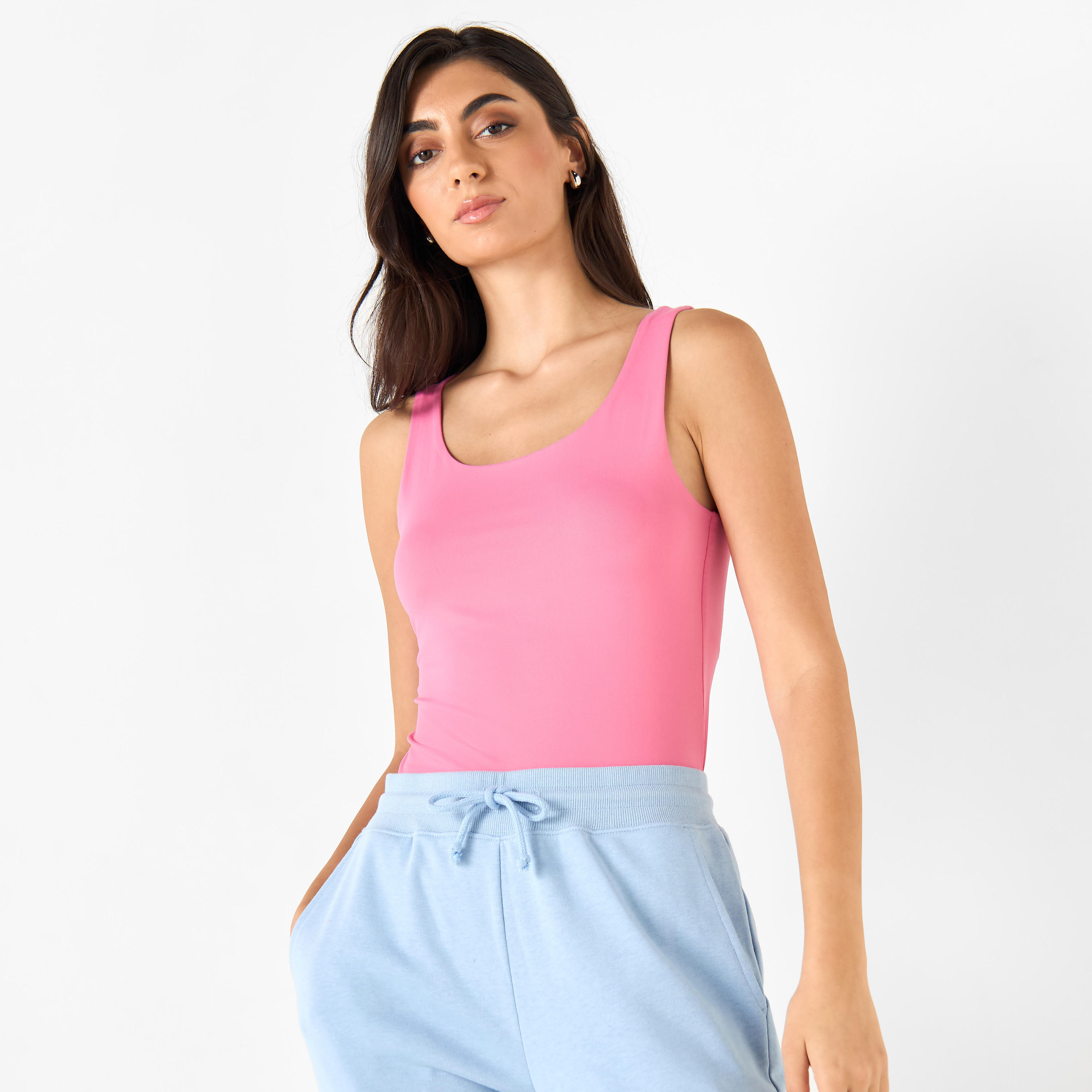 بلوزة قصيرة بلا أكمام بياقة مستديرة-women-clothing-tshirts-image-1