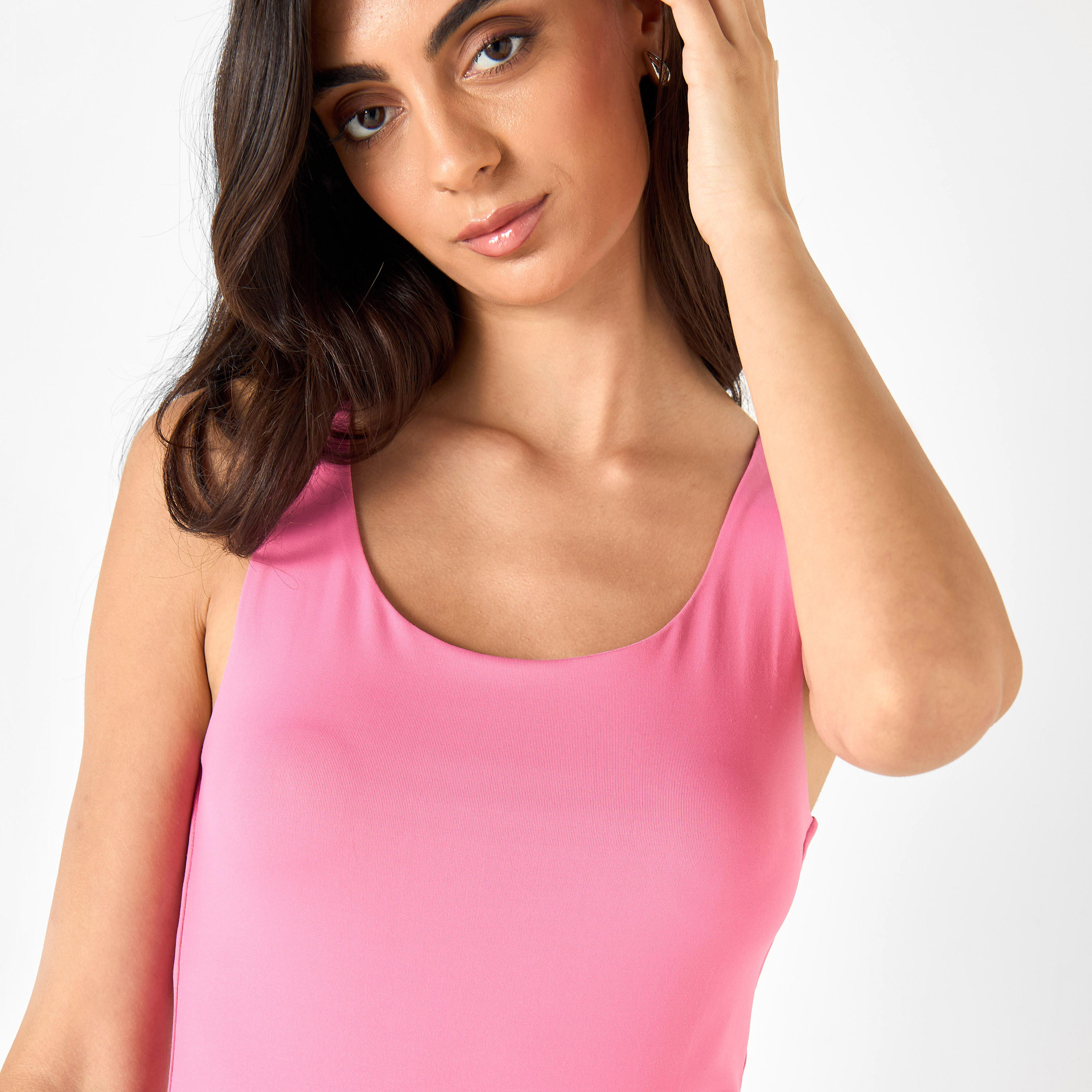 بلوزة قصيرة بلا أكمام بياقة مستديرة-women-clothing-tshirts-image-4
