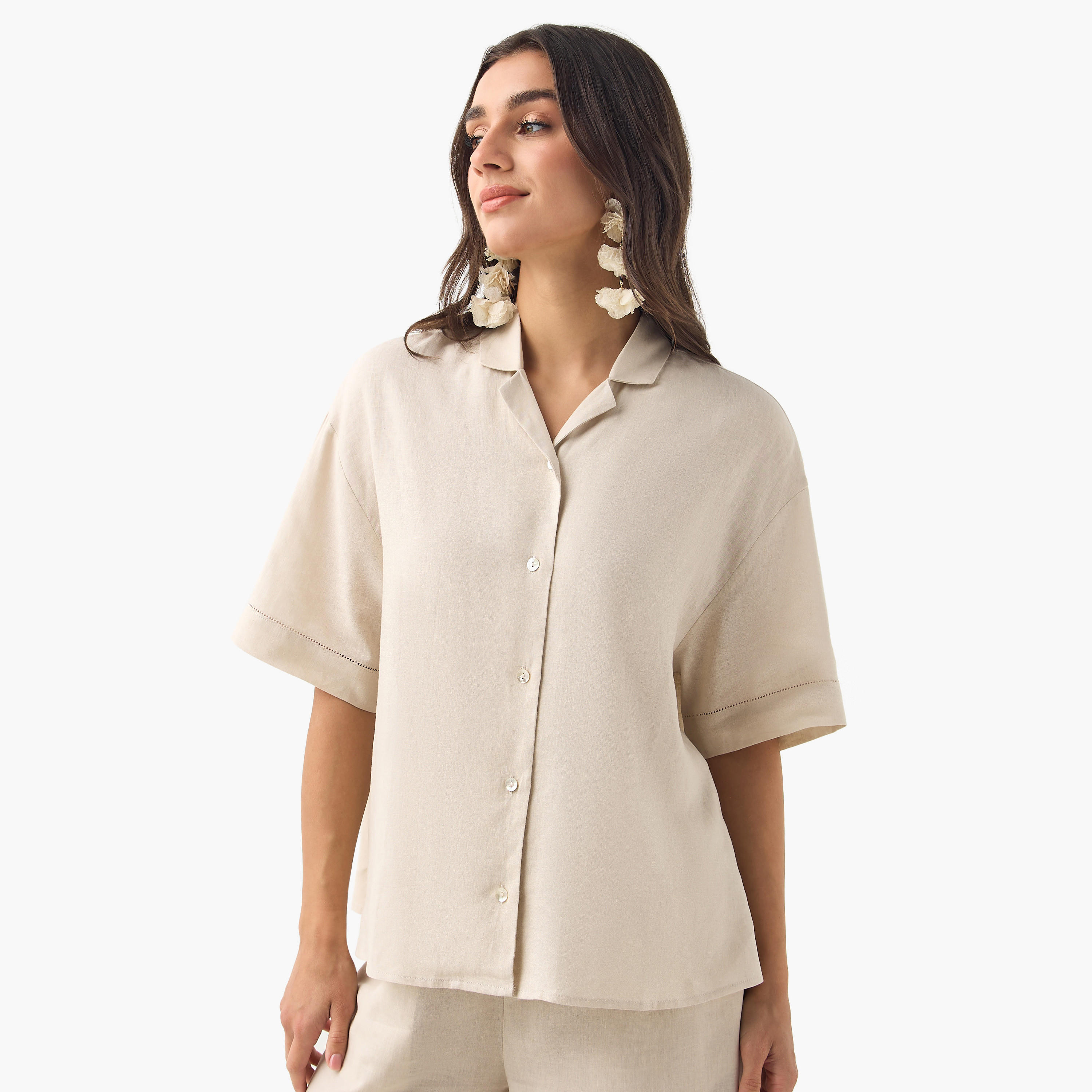 قميص من مزيج الكتان بقصّة عادية وأكمام قصيرة -women-clothing-shirtsandblouses-shirts-image-1