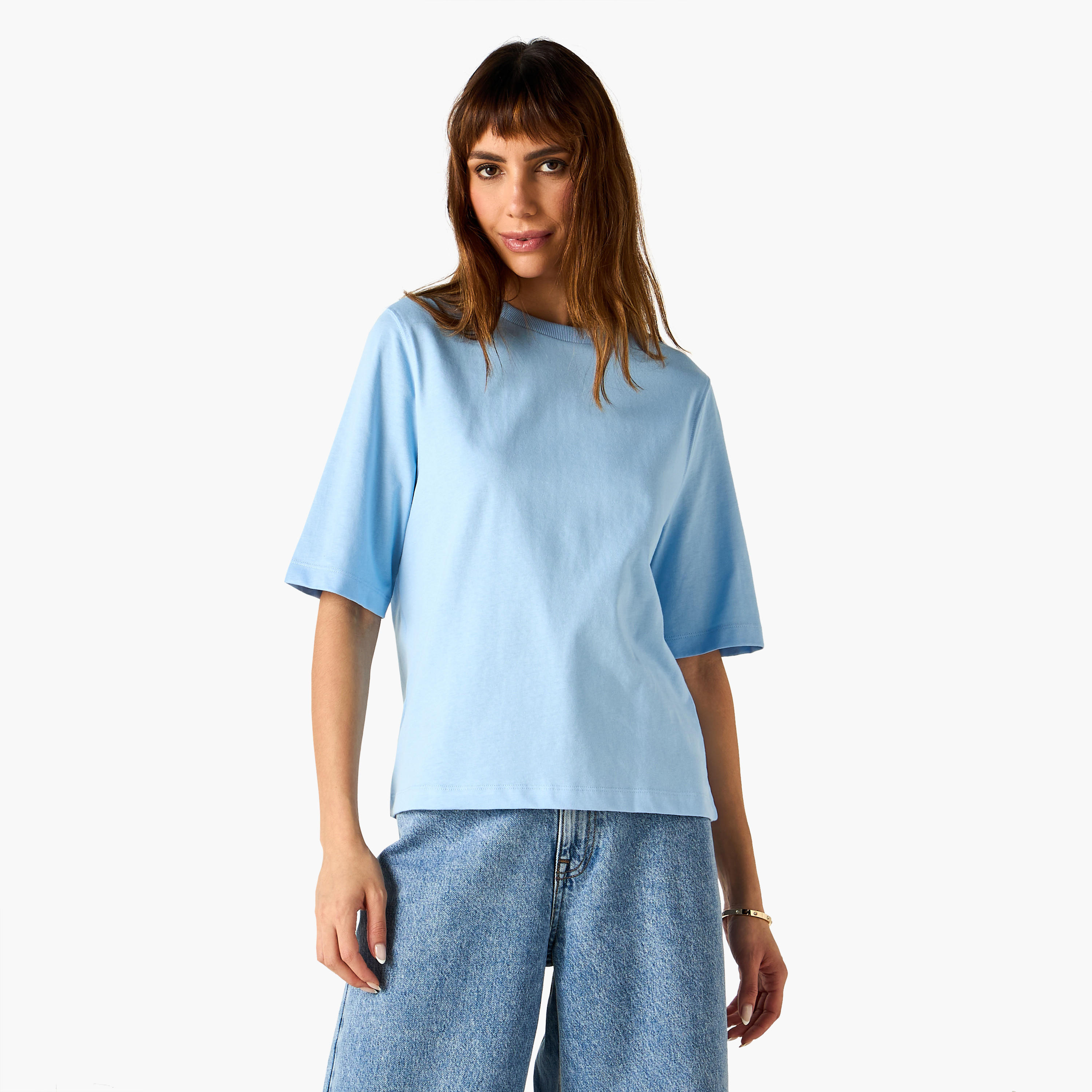 تيشيرت قطن بقصّة مريحة وياقة ضيقة-women-clothing-tshirts-image-5