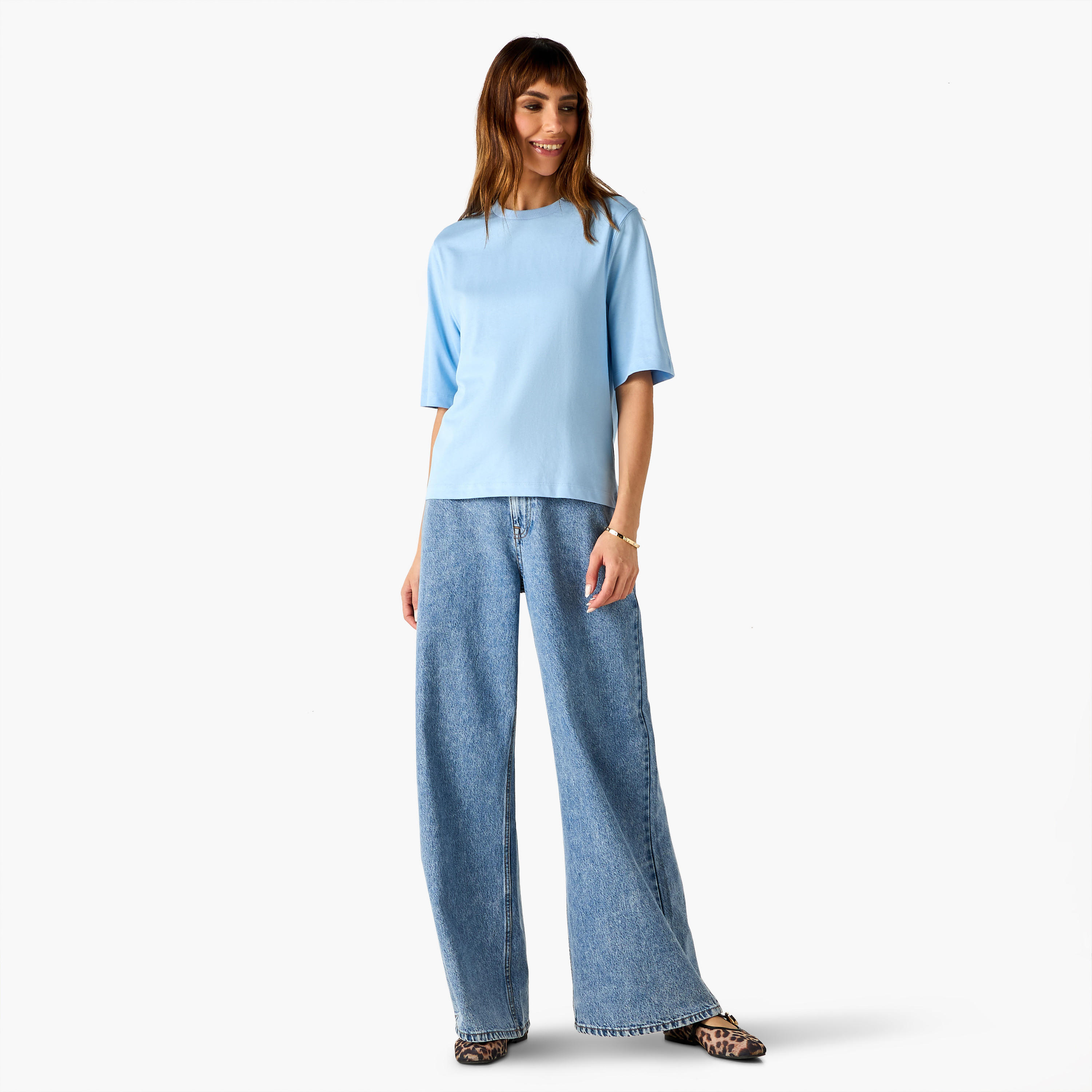 تيشيرت قطن بقصّة مريحة وياقة ضيقة-women-clothing-tshirts-image-4