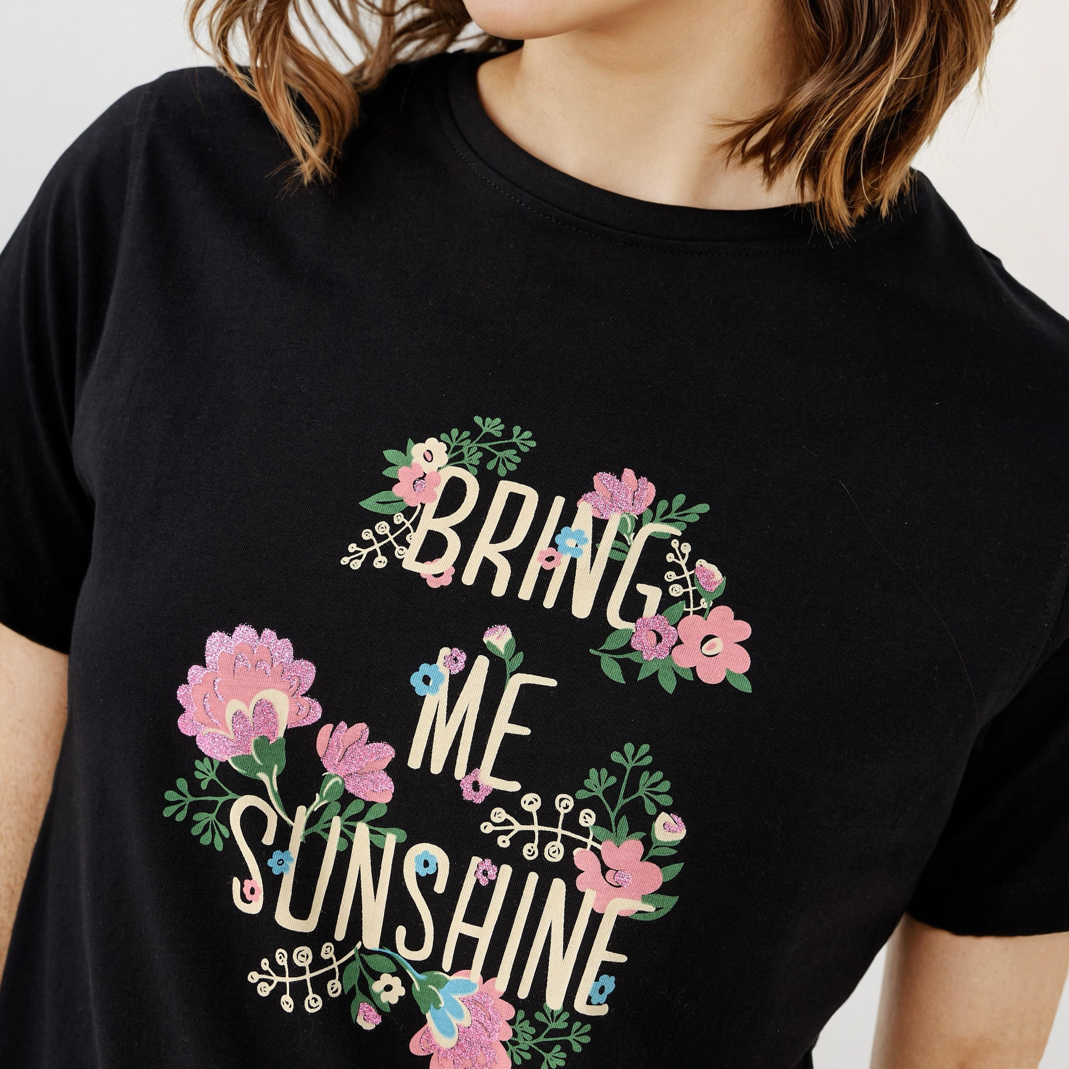تيشيرت بطبعات شعار-women-clothing-tshirts-image-1