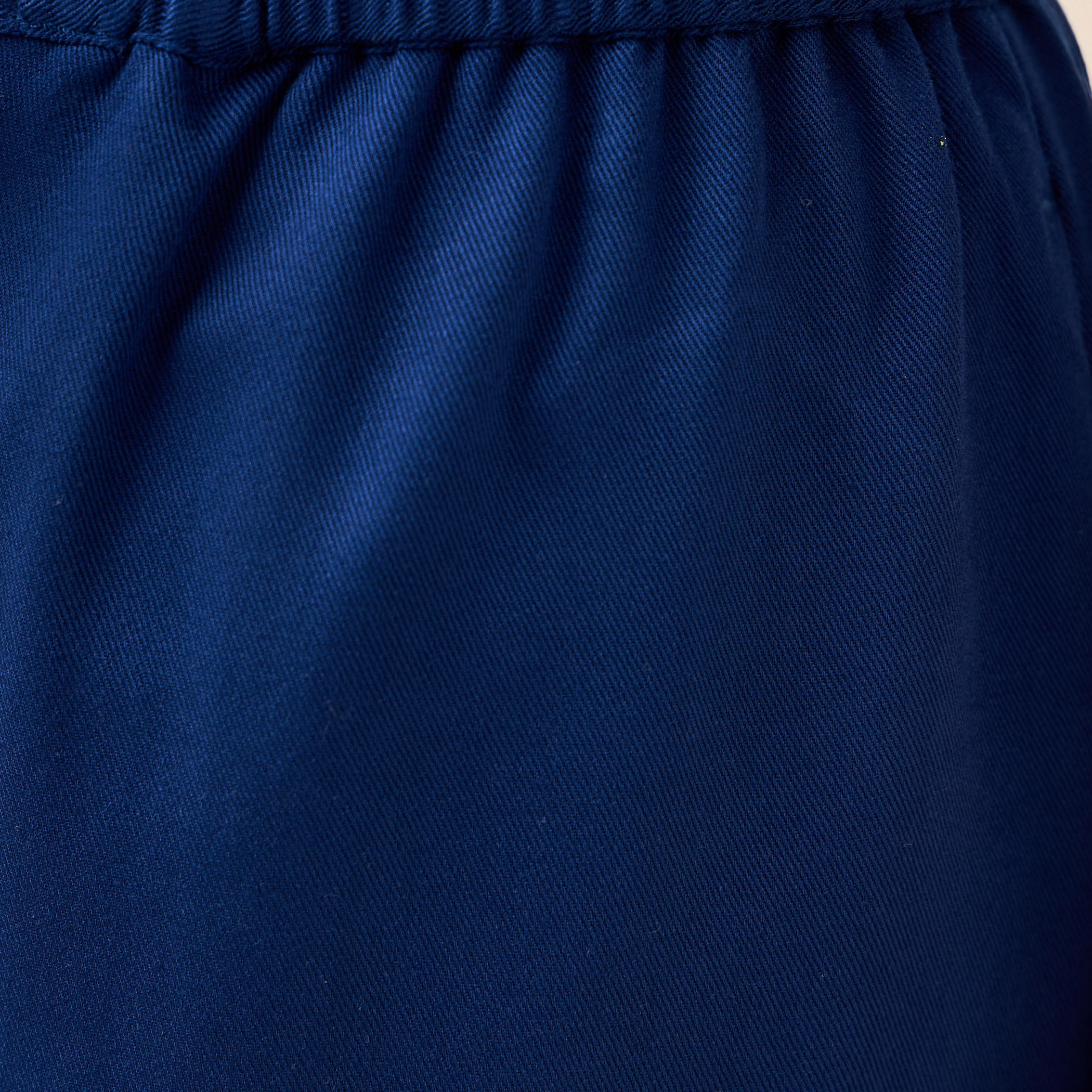 بنطلون بالازو بقصّة مريحة وخصر مطاطي وجيوب وحزام رباط-women-clothing-trousers-image-5