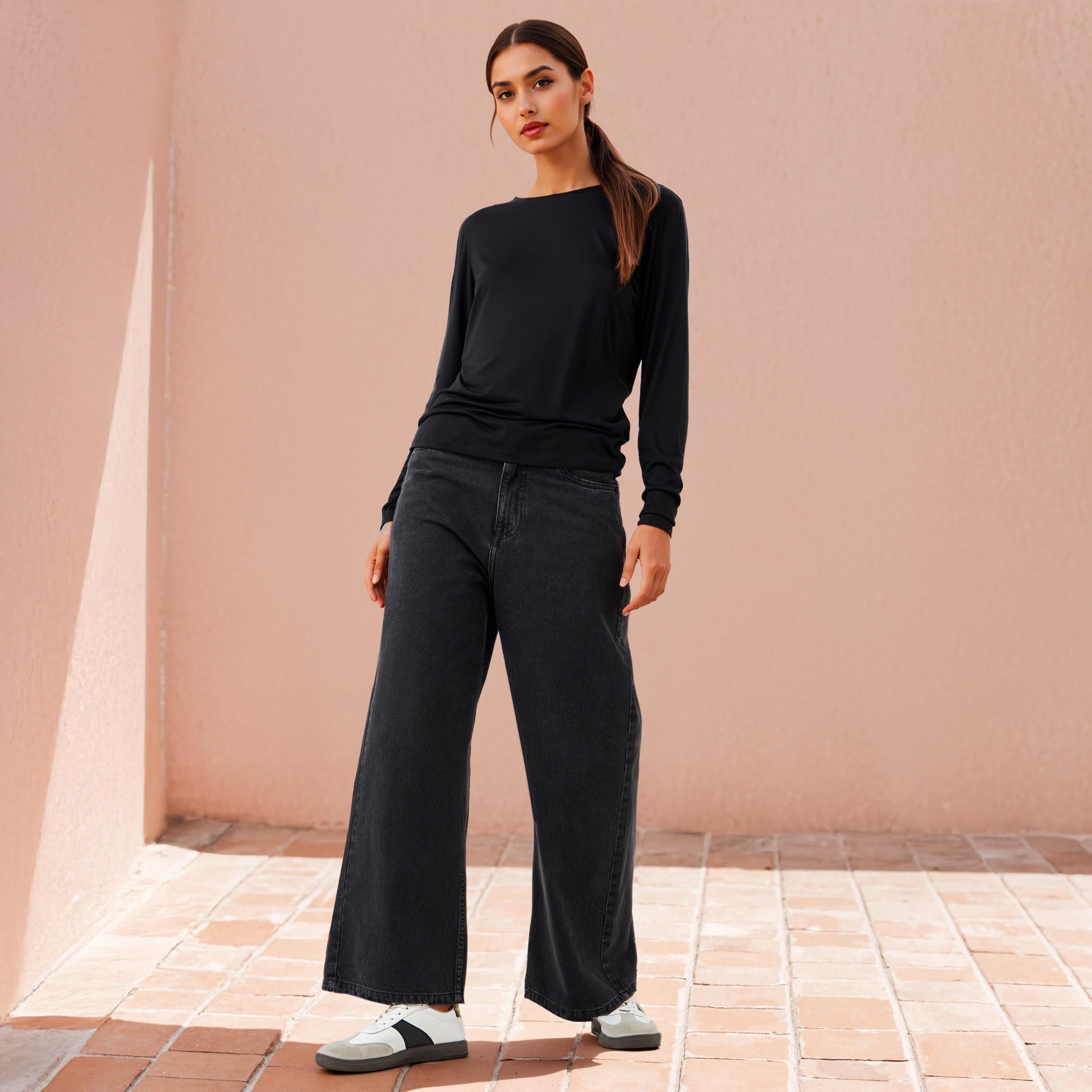تيشيرت بقصّة سليم وأكمام طويلة-women-clothing-tshirts-image-2