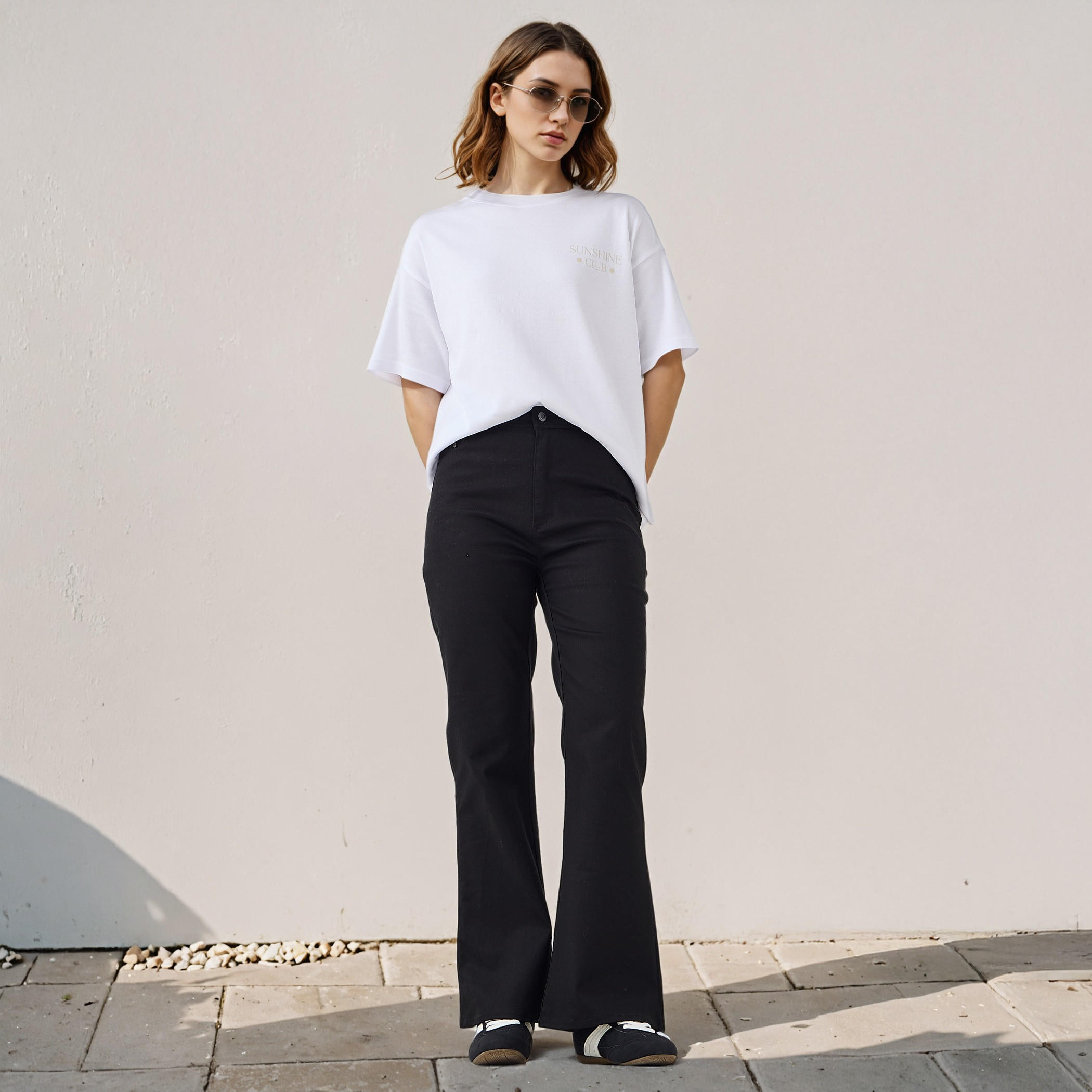 تيشيرت بوكسي قطن بياقة ضيقة وطبعات شعار-women-clothing-tshirts-image-2