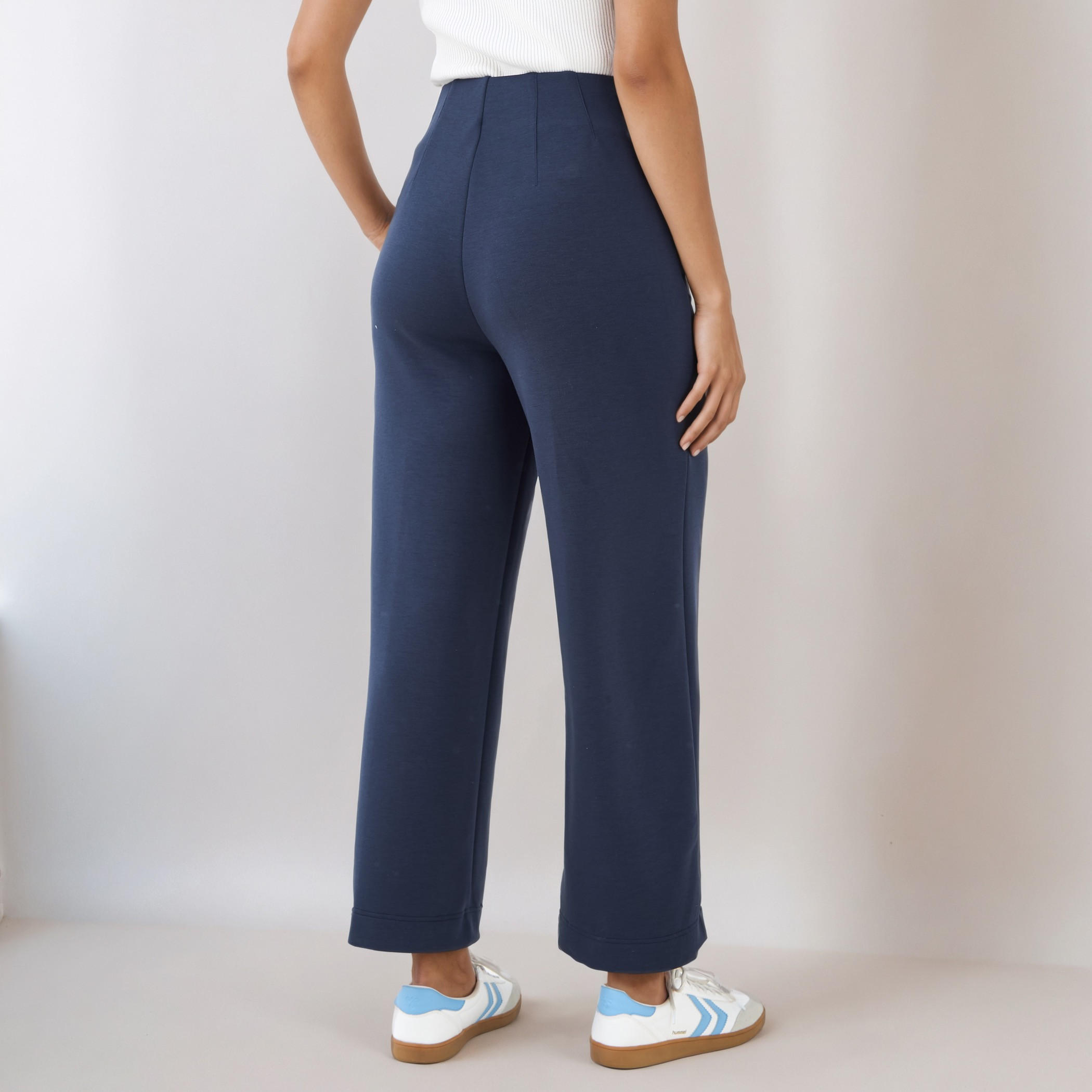 بنطلون واسع الساقين بخصر مرن وزينة بينتوك-women-clothing-bottoms-trousers-image-3