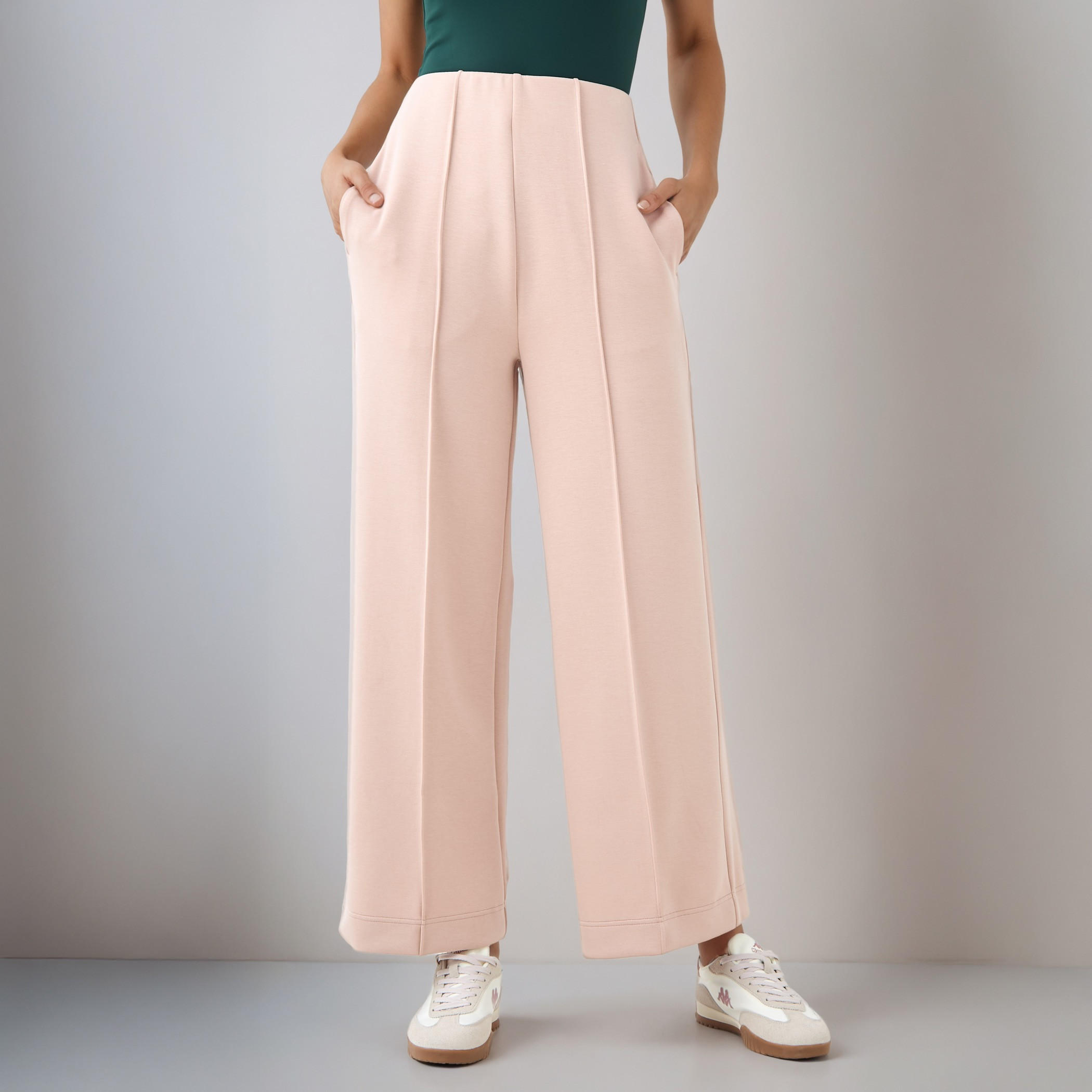 بنطلون واسع الساقين بخصر مرن وزينة بينتوك-women-clothing-bottoms-trousers-image-1